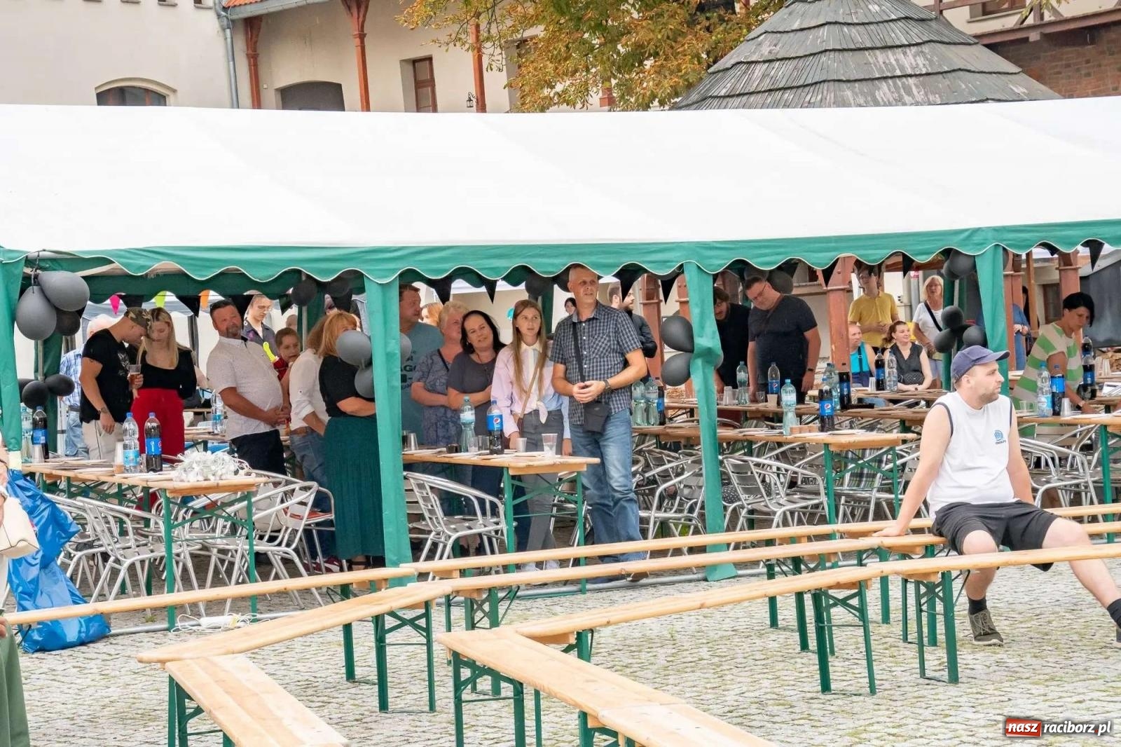 Zdjęcie w galerii na portalu naszraciborz.pl: Zamek Rock Party - ich wielkie polsko-czeskie wesele [FOTO i WIDEO] wiadomości z regionu