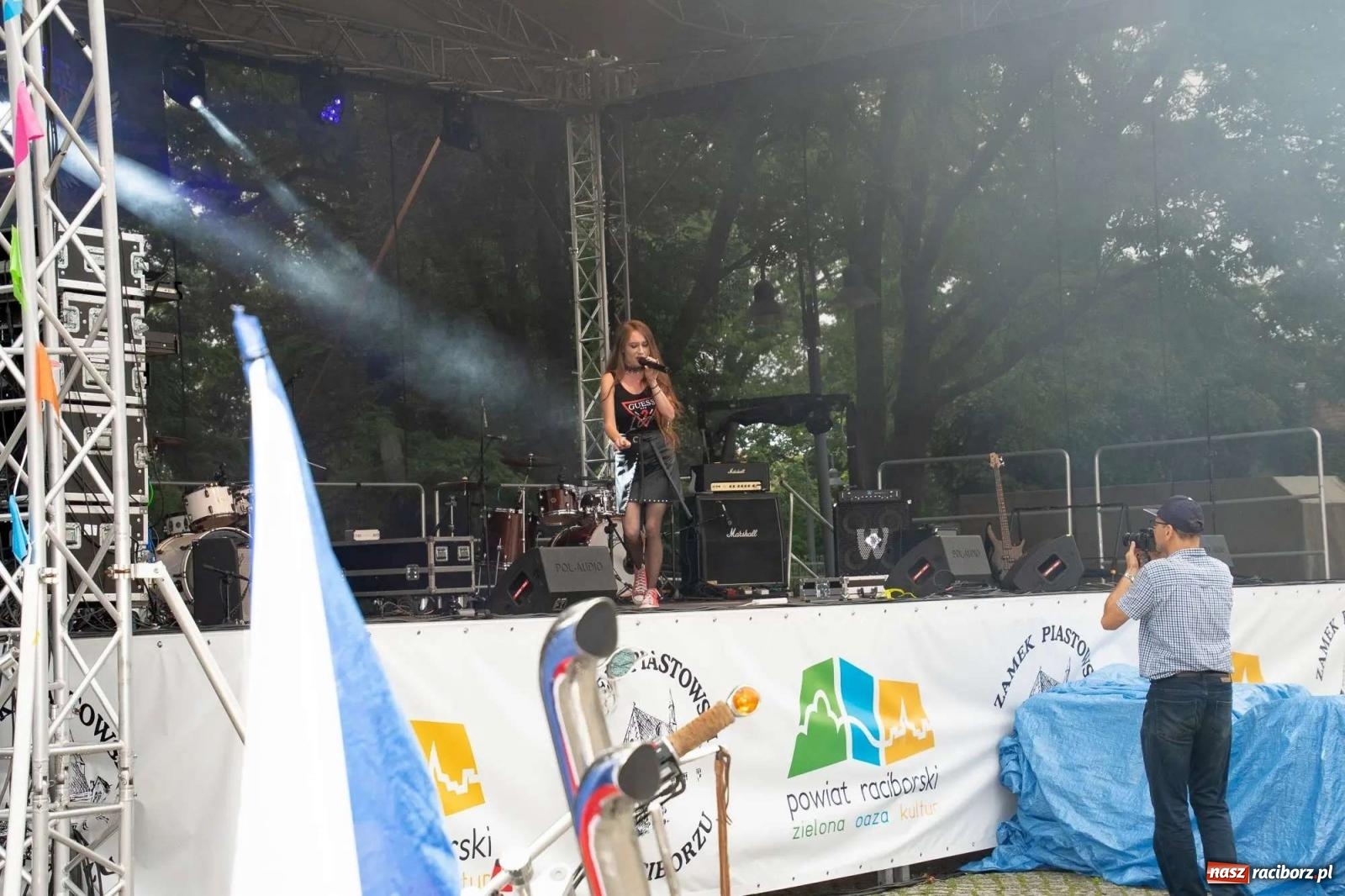 Zdjęcie w galerii na portalu naszraciborz.pl: Zamek Rock Party - ich wielkie polsko-czeskie wesele [FOTO i WIDEO] wiadomości z regionu