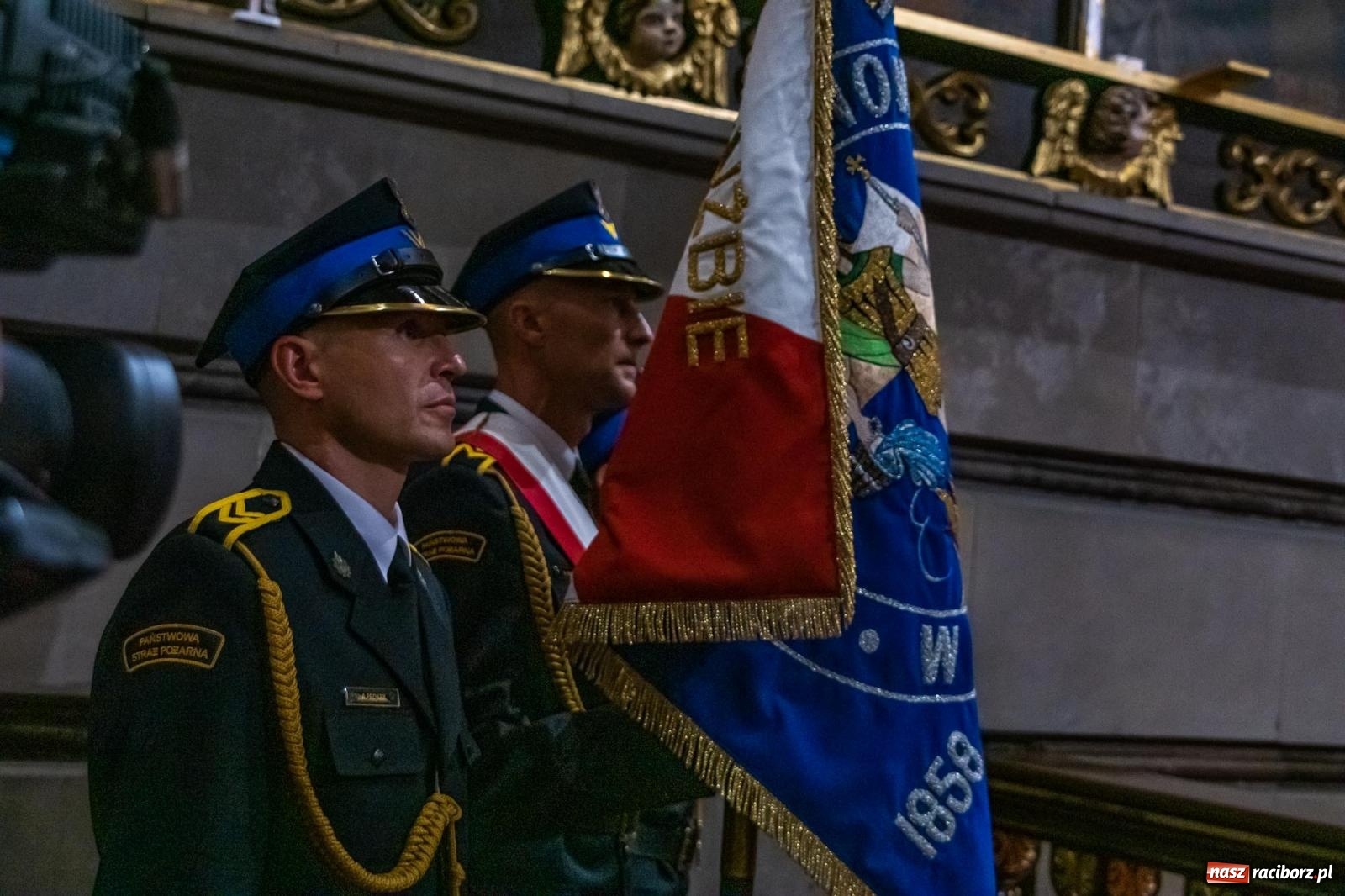 Zdjęcie w galerii na portalu naszraciborz.pl: Memoriałowa Msza w intencji poległych strażaków wiadomości z regionu