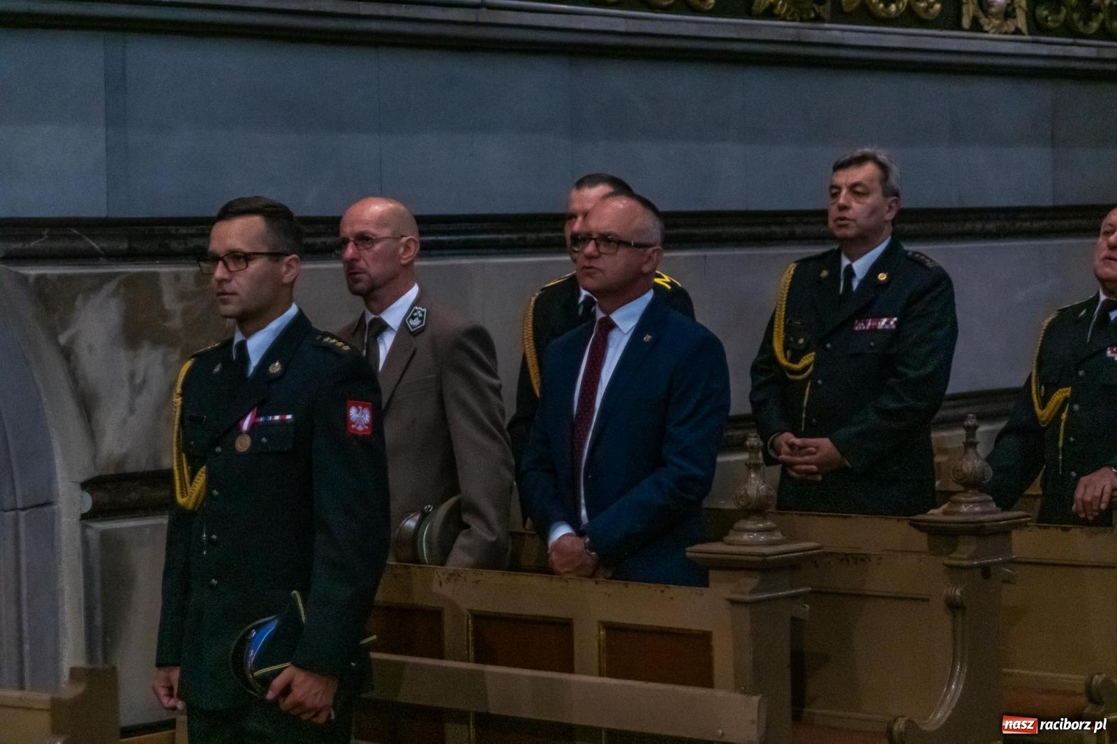 Zdjęcie w galerii na portalu naszraciborz.pl: Memoriałowa Msza w intencji poległych strażaków wiadomości z regionu