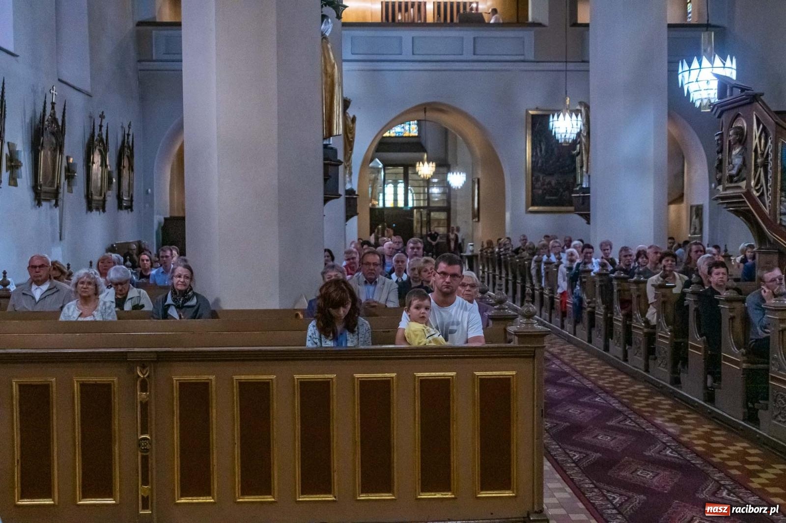 Zdjęcie w galerii na portalu naszraciborz.pl: Memoriałowa Msza w intencji poległych strażaków wiadomości z regionu