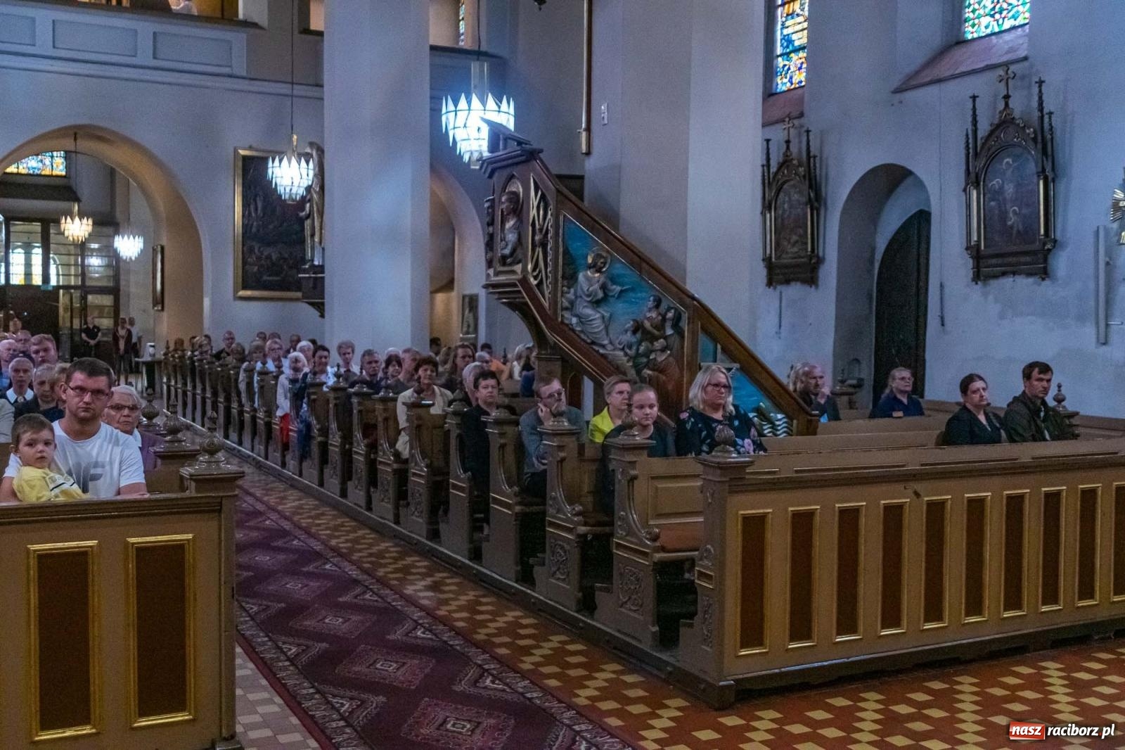 Zdjęcie w galerii na portalu naszraciborz.pl: Memoriałowa Msza w intencji poległych strażaków wiadomości z regionu