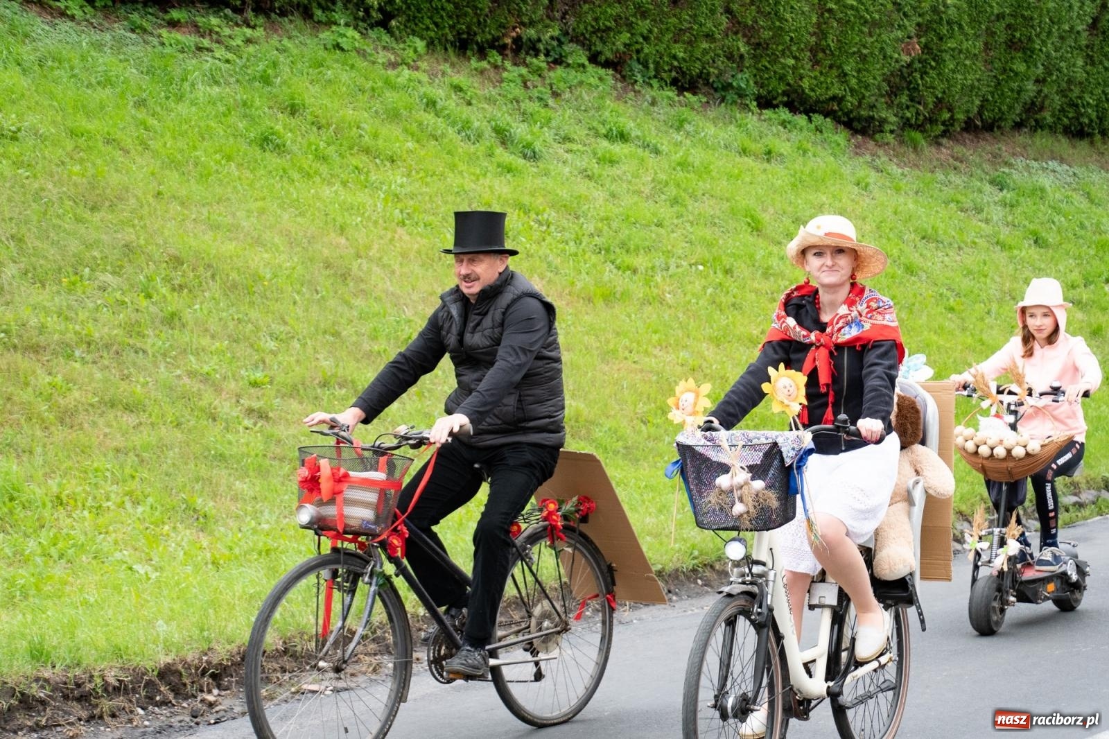 Zdjęcie w galerii na portalu naszraciborz.pl: Dożynki 2022 w Makowie. Radość i protest! [FOTO i WIDEO] wiadomości z regionu