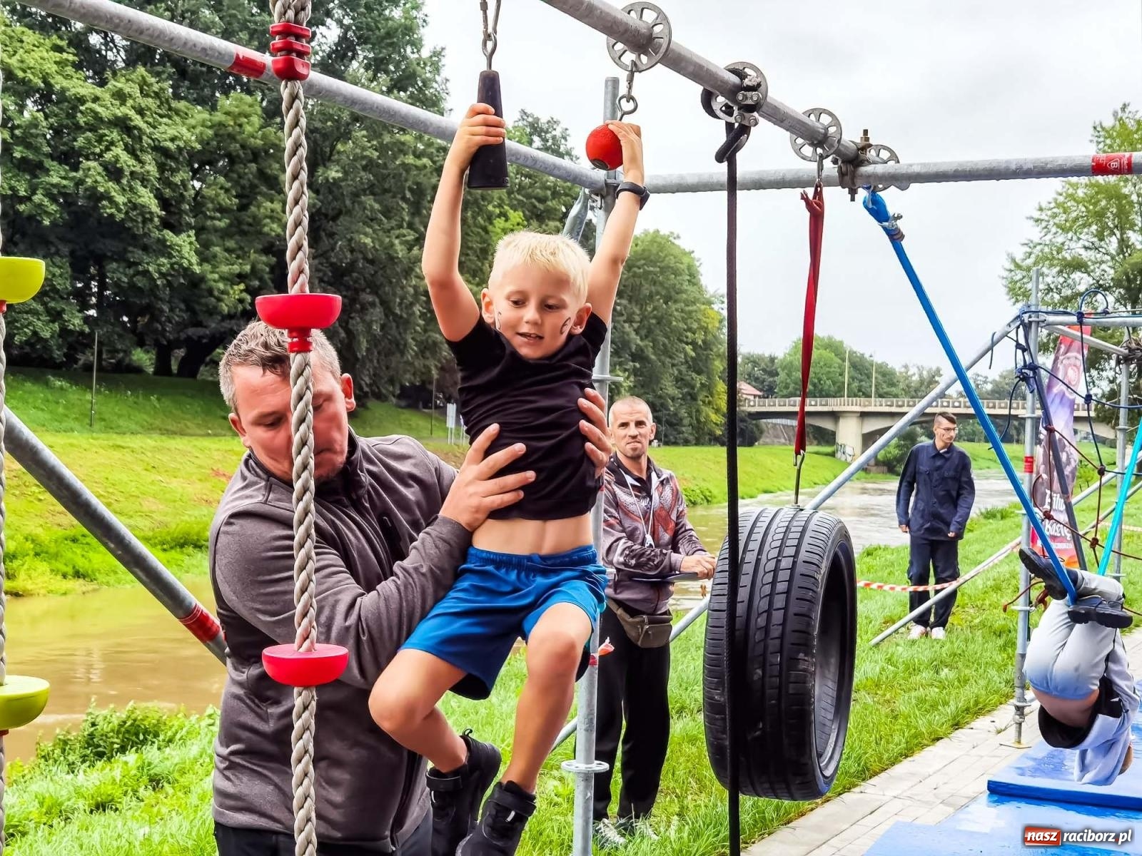 Zdjęcie w galerii na portalu naszraciborz.pl: II Mistrzostwa Raciborza Ninja OCR na raciborskich bulwarach [FOTO i WIDEO] wiadomości z regionu