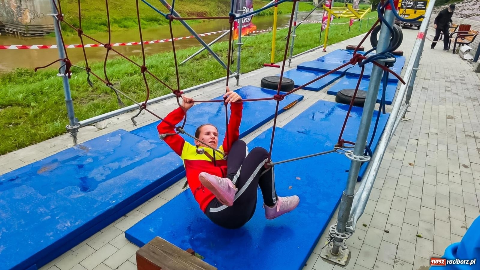 Zdjęcie w galerii na portalu naszraciborz.pl: II Mistrzostwa Raciborza Ninja OCR na raciborskich bulwarach [FOTO i WIDEO] wiadomości z regionu
