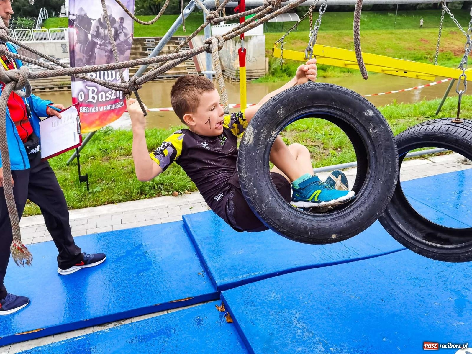 Zdjęcie w galerii na portalu naszraciborz.pl: II Mistrzostwa Raciborza Ninja OCR na raciborskich bulwarach [FOTO i WIDEO] wiadomości z regionu