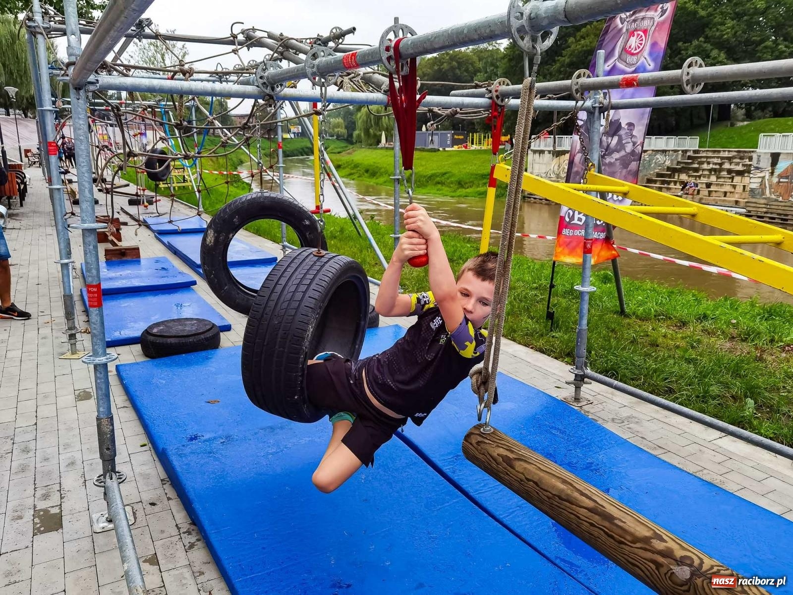 Zdjęcie w galerii na portalu naszraciborz.pl: II Mistrzostwa Raciborza Ninja OCR na raciborskich bulwarach [FOTO i WIDEO] wiadomości z regionu
