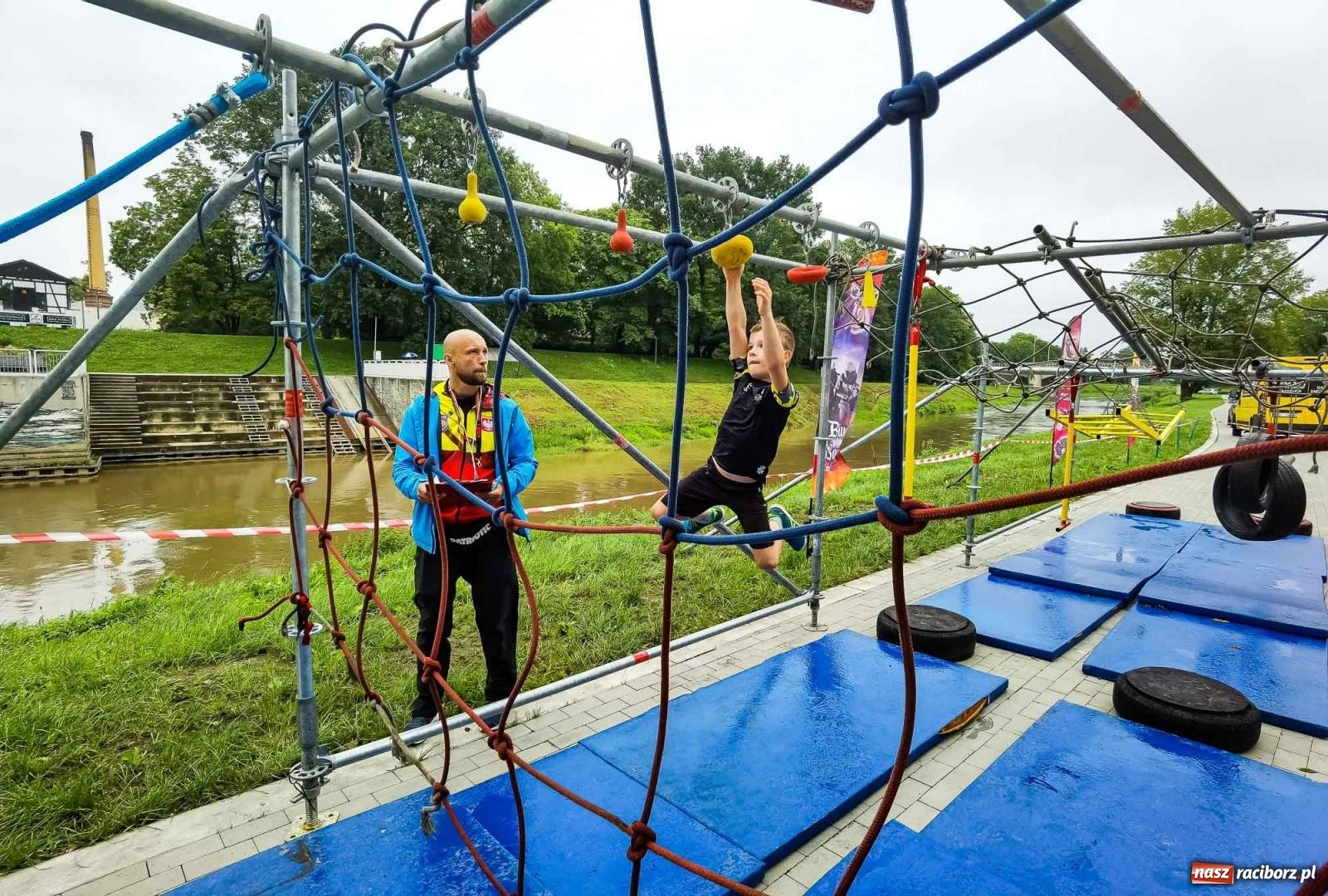 Zdjęcie w galerii na portalu naszraciborz.pl: II Mistrzostwa Raciborza Ninja OCR na raciborskich bulwarach [FOTO i WIDEO] wiadomości z regionu