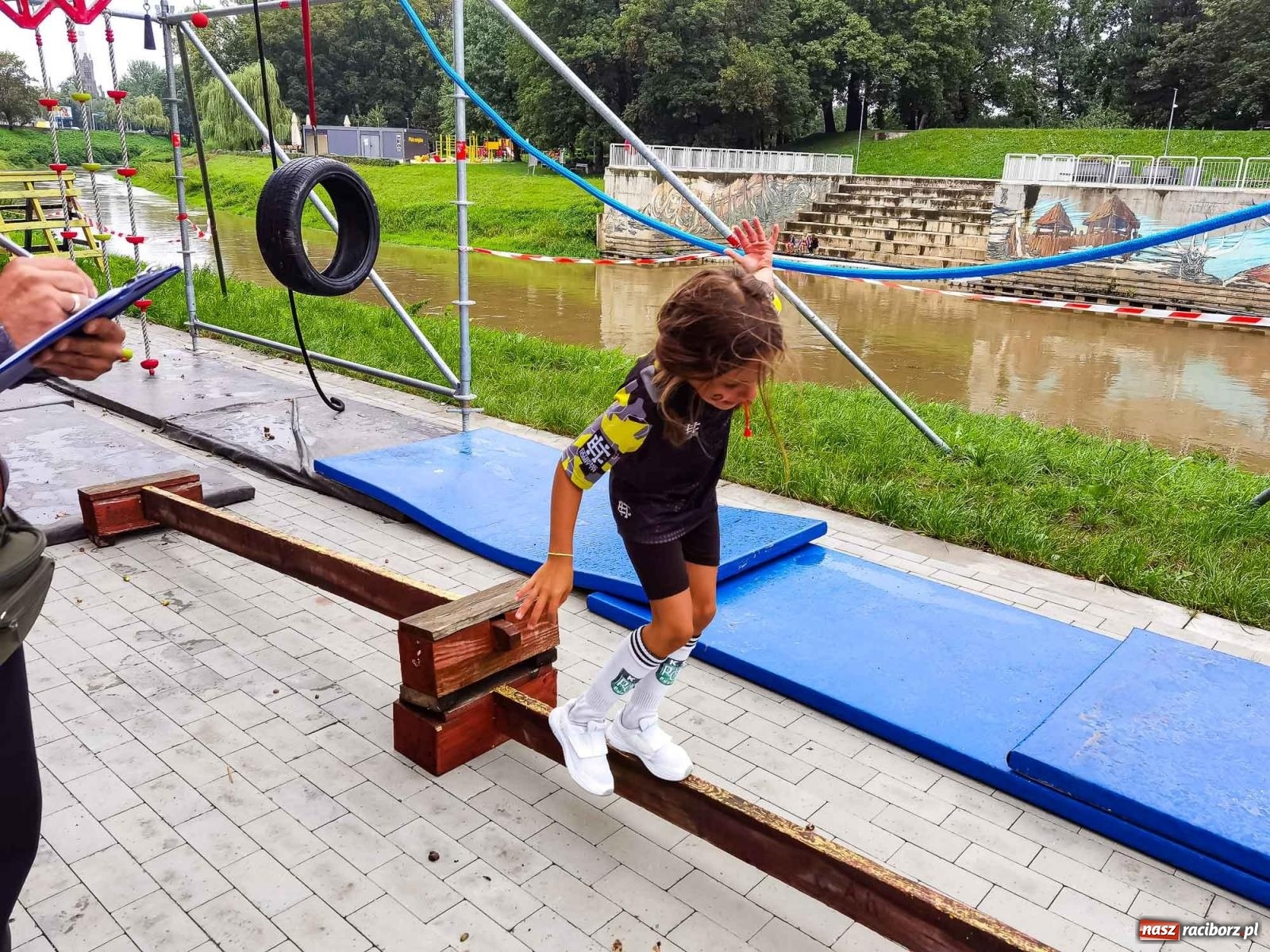 Zdjęcie w galerii na portalu naszraciborz.pl: II Mistrzostwa Raciborza Ninja OCR na raciborskich bulwarach [FOTO i WIDEO] wiadomości z regionu