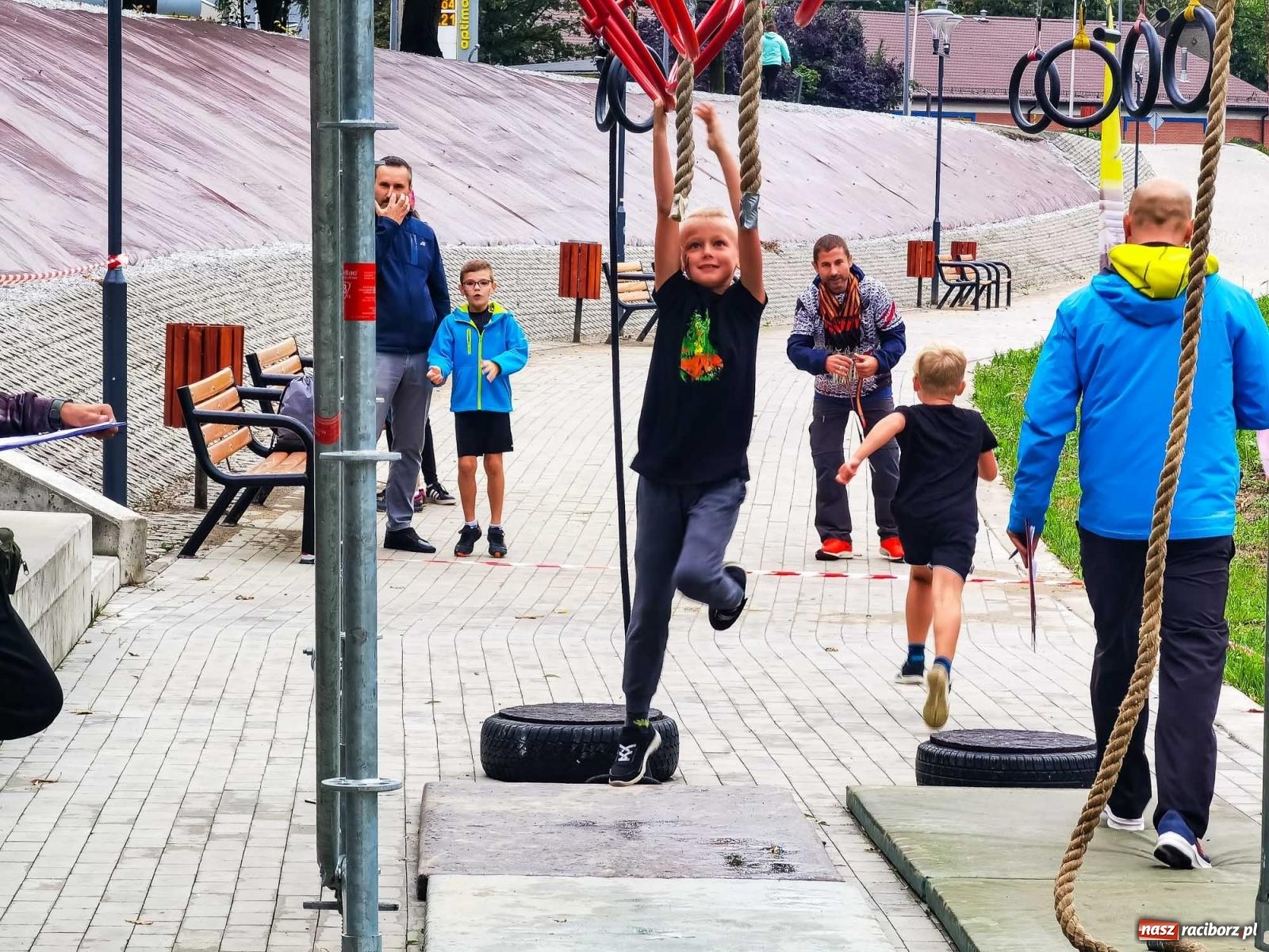 Zdjęcie w galerii na portalu naszraciborz.pl: II Mistrzostwa Raciborza Ninja OCR na raciborskich bulwarach [FOTO i WIDEO] wiadomości z regionu