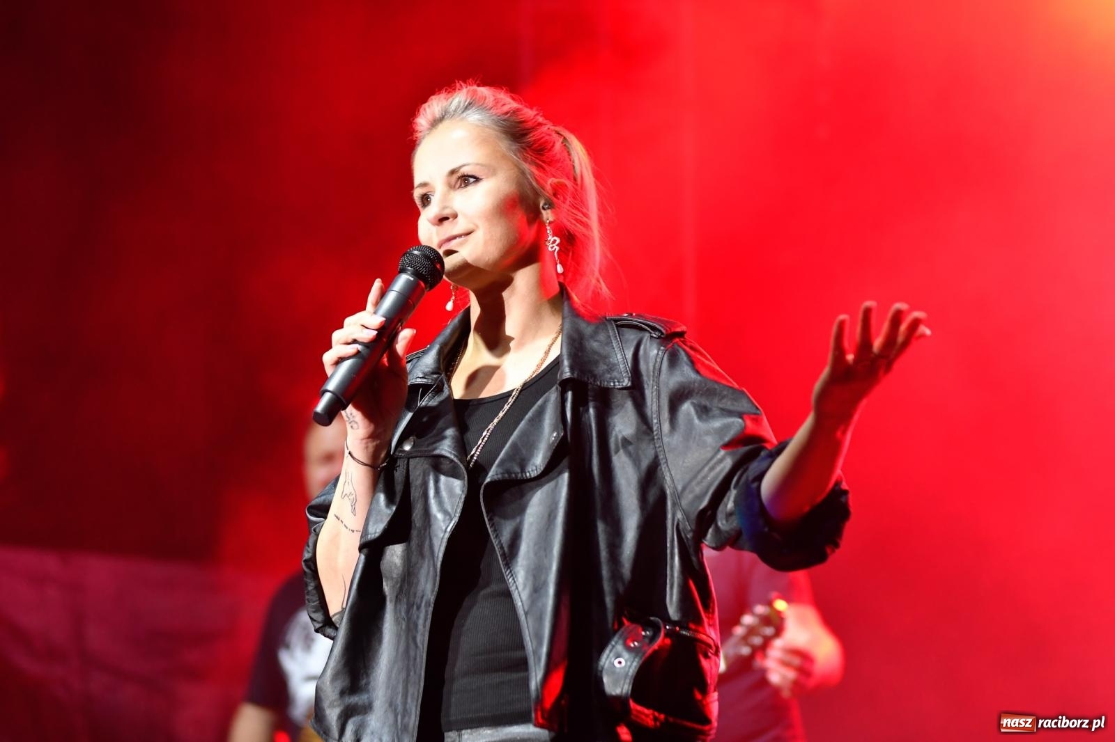 Zdjęcie w galerii na portalu naszraciborz.pl: Michał Wiśniewski ze swoim show wrócił na Memoriał [FOTO i WIDEO] wiadomości z regionu