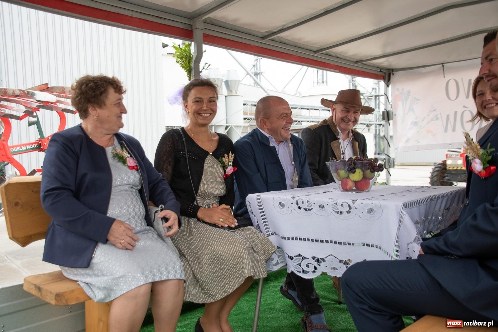 Zdjęcie w galerii na portalu naszraciborz.pl: Dożynki 2022 w Modzurowie. W młodych siła [FOTO i WIDEO] wiadomości z regionu