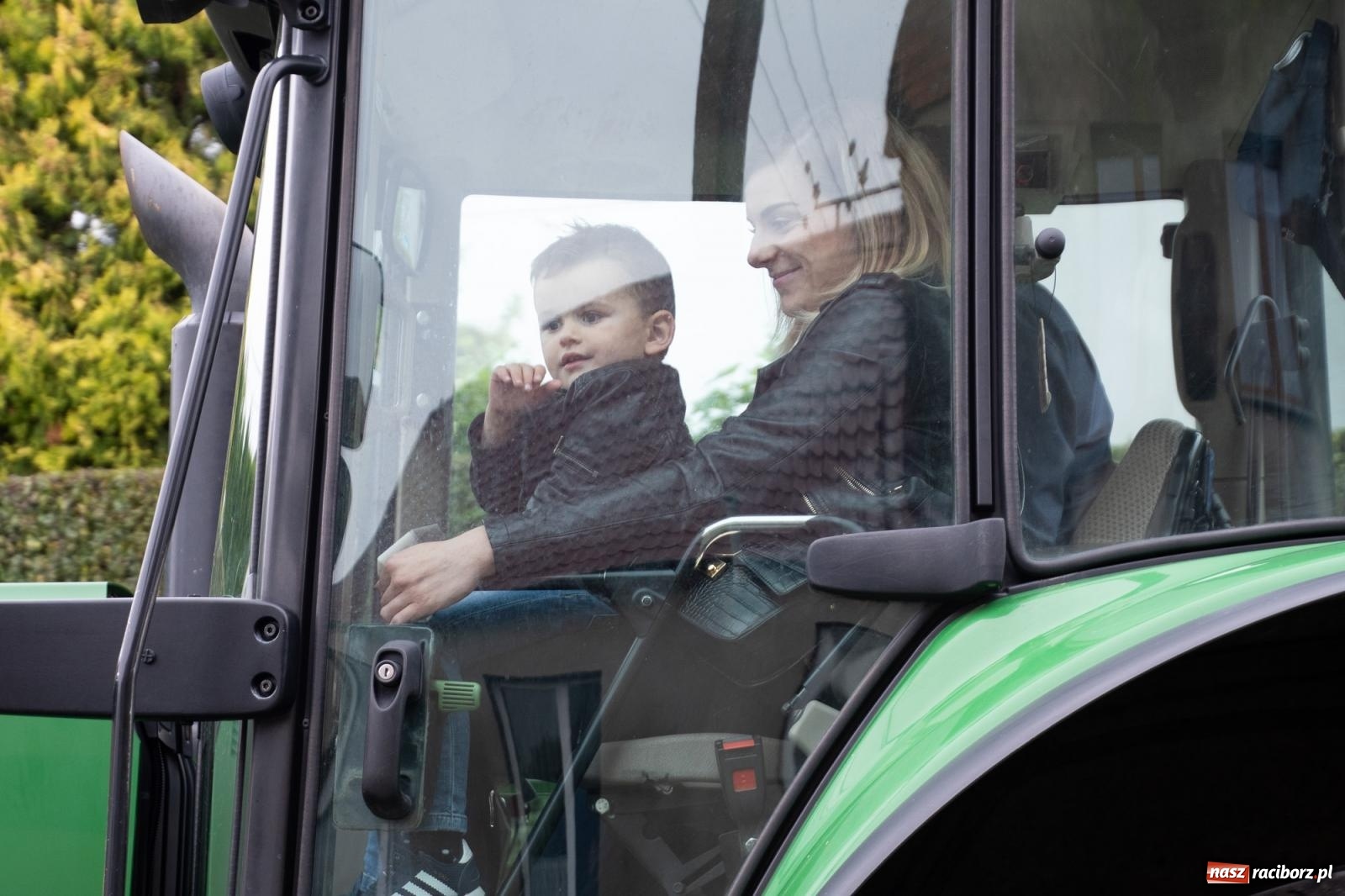 Zdjęcie w galerii na portalu naszraciborz.pl: Dożynki 2022 w Modzurowie. W młodych siła [FOTO i WIDEO] wiadomości z regionu