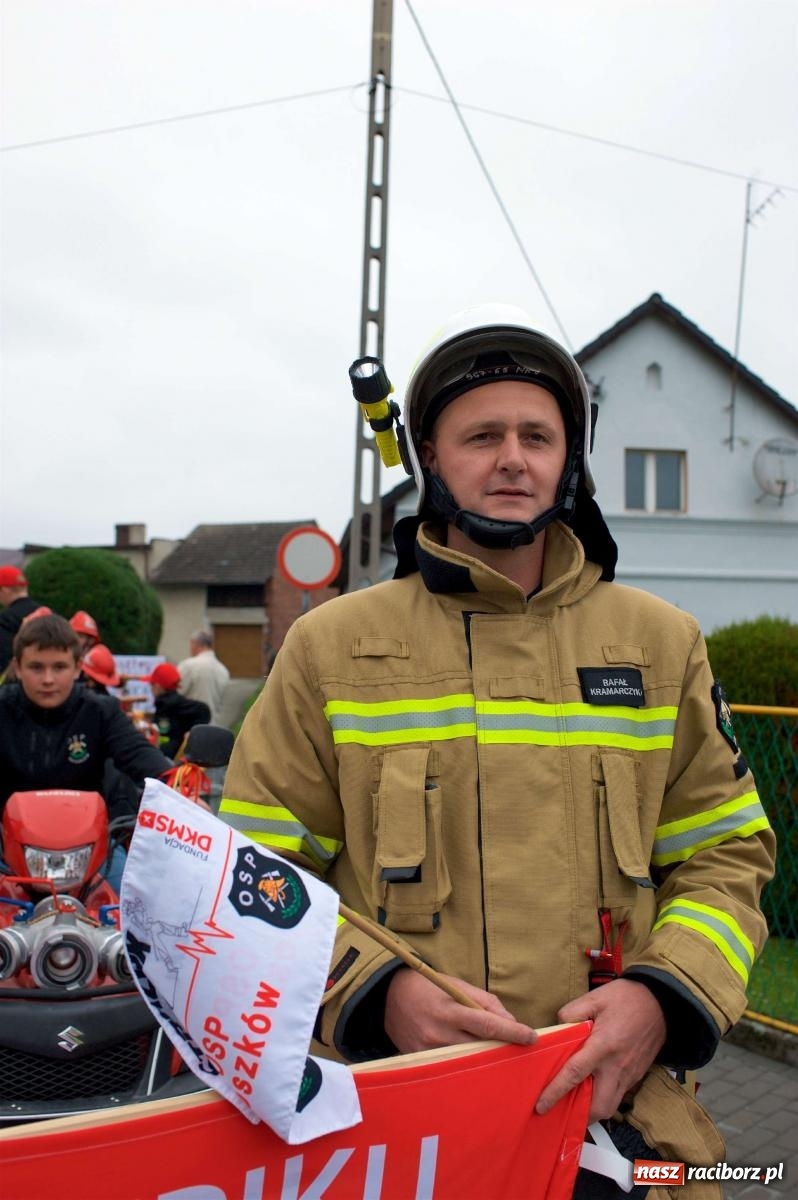 Zdjęcie w galerii na portalu naszraciborz.pl: Dożynki 2022 w Roszkowie. Strażacy wolontariusze i płeć piękna [FOTO i WIDEO] wiadomości z regionu