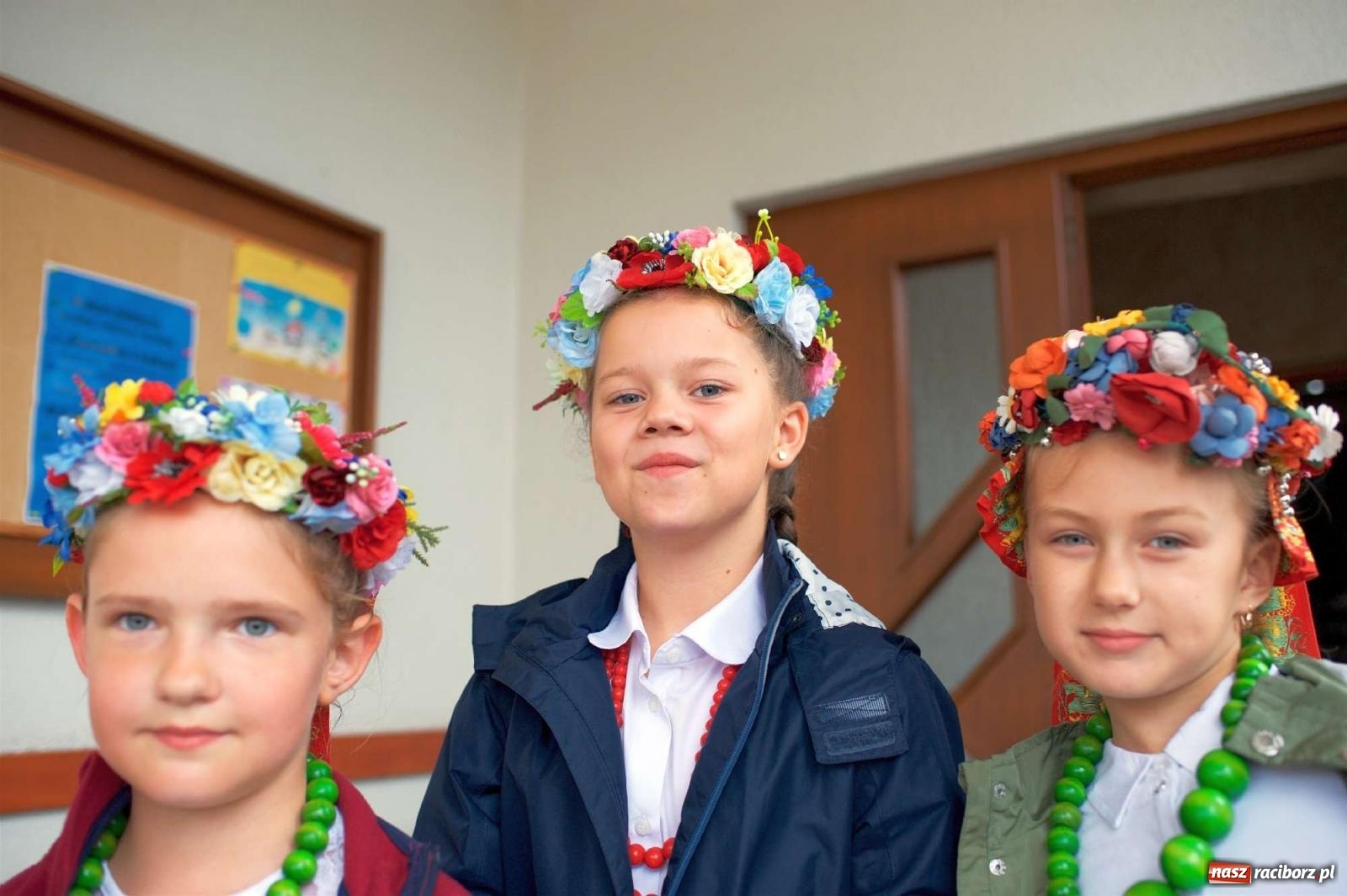 Zdjęcie w galerii na portalu naszraciborz.pl: Dożynki 2022 w Bolesławiu. Klub żniwiarzy XX wieku [FOTO i WIDEO] wiadomości z regionu