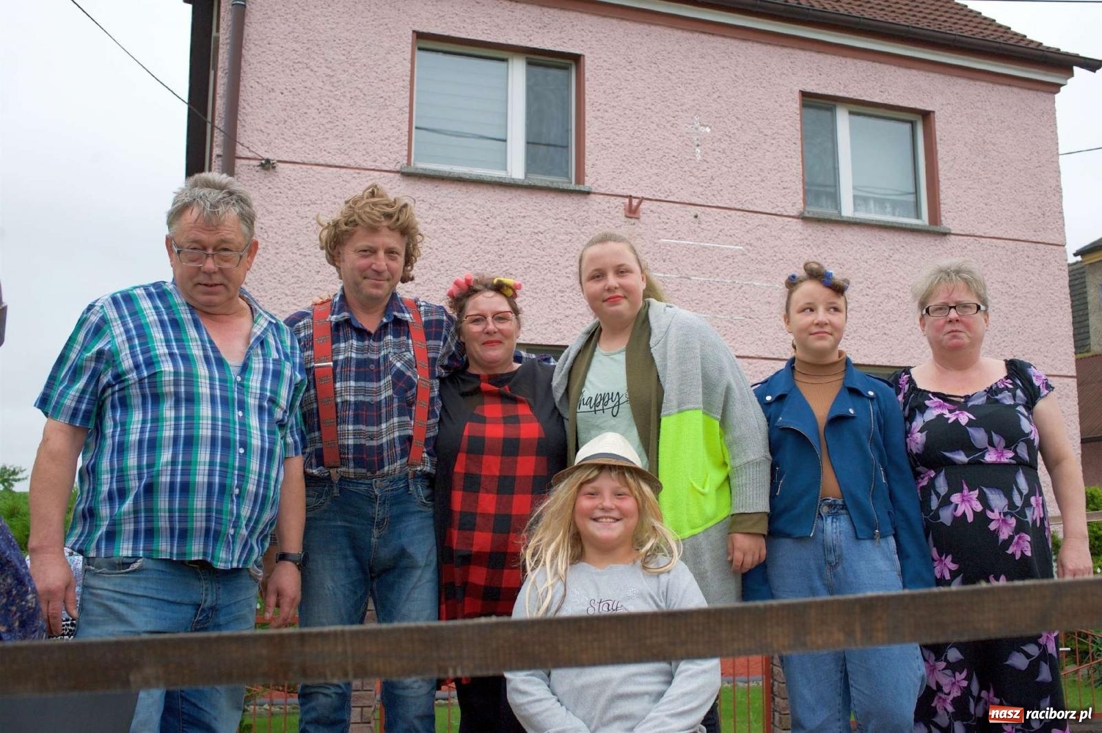 Zdjęcie w galerii na portalu naszraciborz.pl: Dożynki 2022 w Bolesławiu. Klub żniwiarzy XX wieku [FOTO i WIDEO] wiadomości z regionu