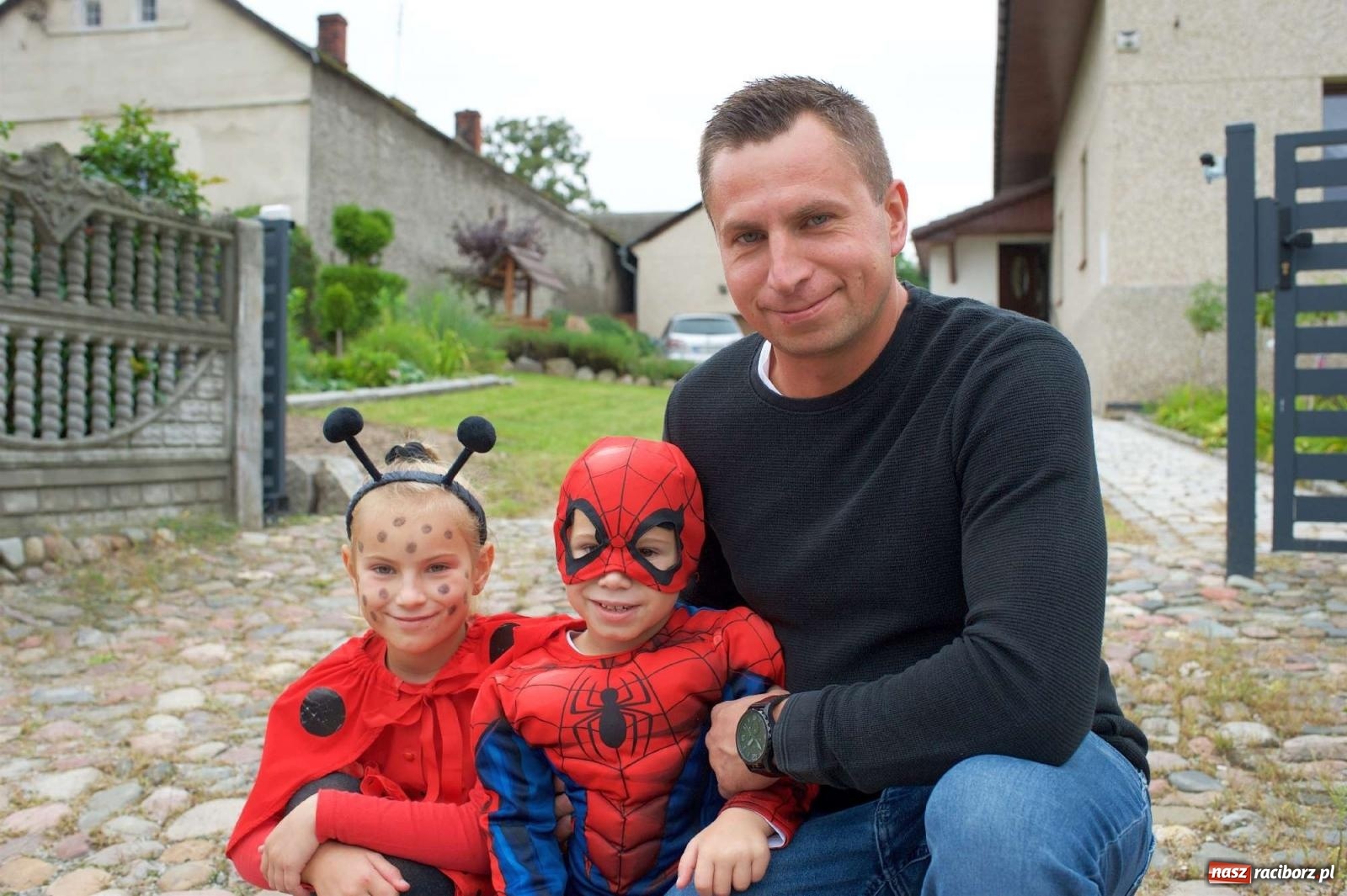 Zdjęcie w galerii na portalu naszraciborz.pl: Dożynki 2022 w Bolesławiu. Klub żniwiarzy XX wieku [FOTO i WIDEO] wiadomości z regionu