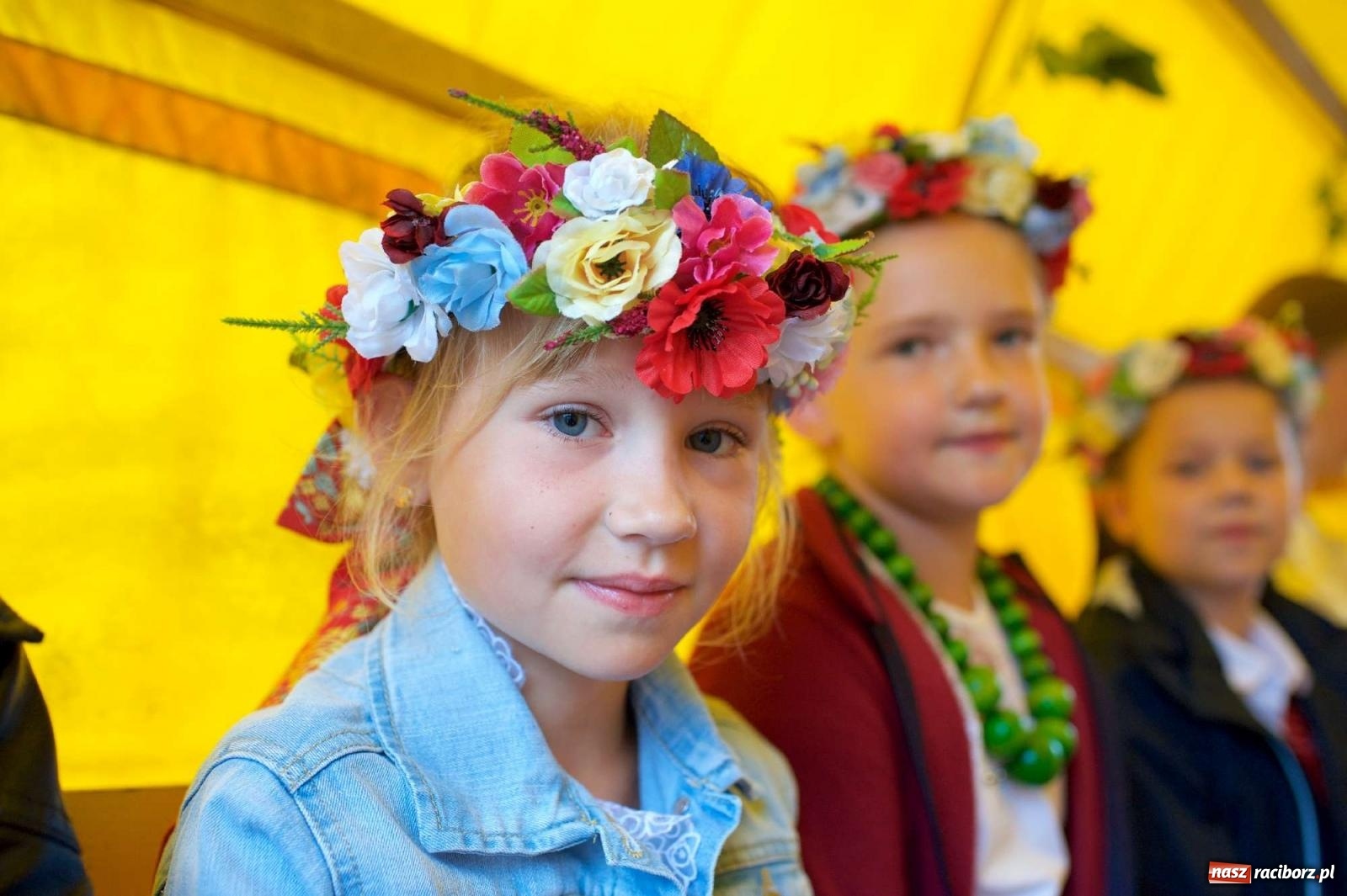 Zdjęcie w galerii na portalu naszraciborz.pl: Dożynki 2022 w Bolesławiu. Klub żniwiarzy XX wieku [FOTO i WIDEO] wiadomości z regionu