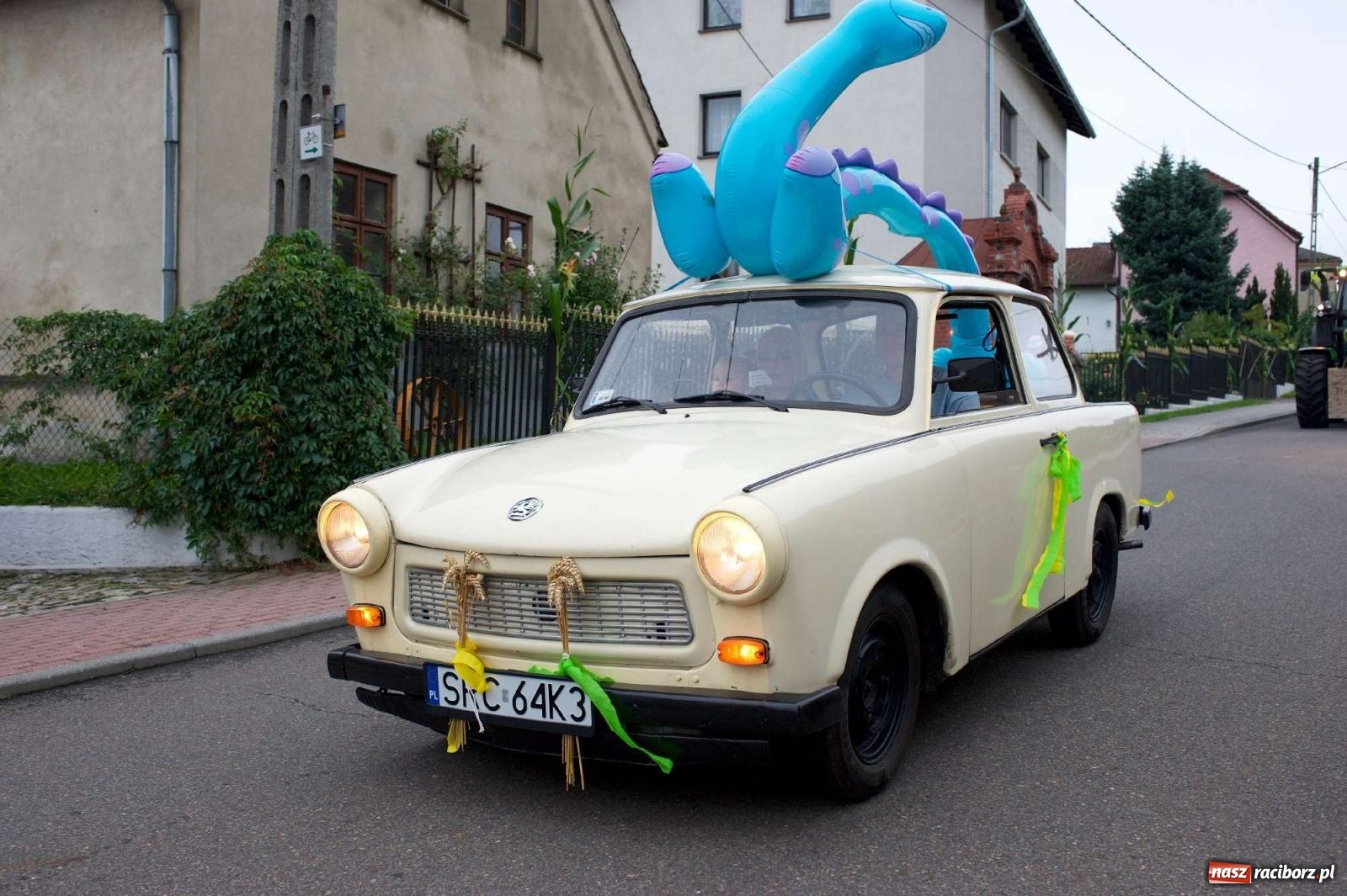 Zdjęcie w galerii na portalu naszraciborz.pl: Dożynki 2022 w Bolesławiu. Klub żniwiarzy XX wieku [FOTO i WIDEO] wiadomości z regionu