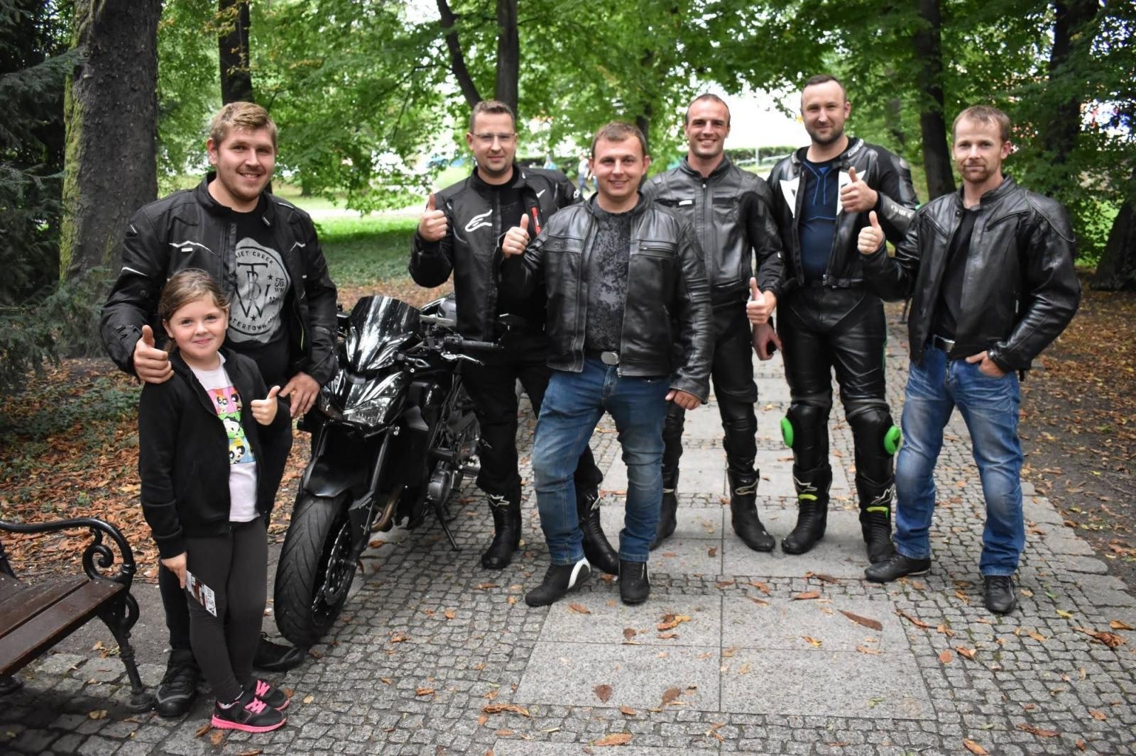 Zdjęcie w galerii na portalu naszraciborz.pl: Nie ma to jak zrobić rockowe przyjęcie weselne na zamku wiadomości z regionu