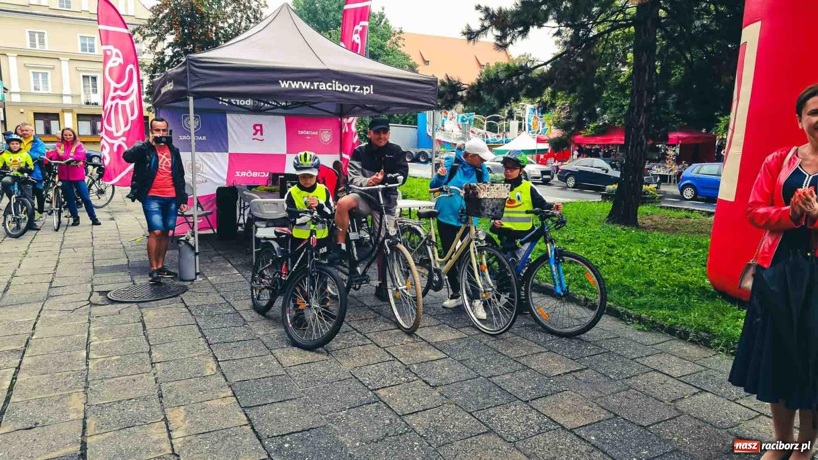 Zdjęcie w galerii na portalu naszraciborz.pl: Pogoda im niestraszna. XXIII Rodzinny Rajd Rowerowy [FOTO i WIDEO] wiadomości z regionu