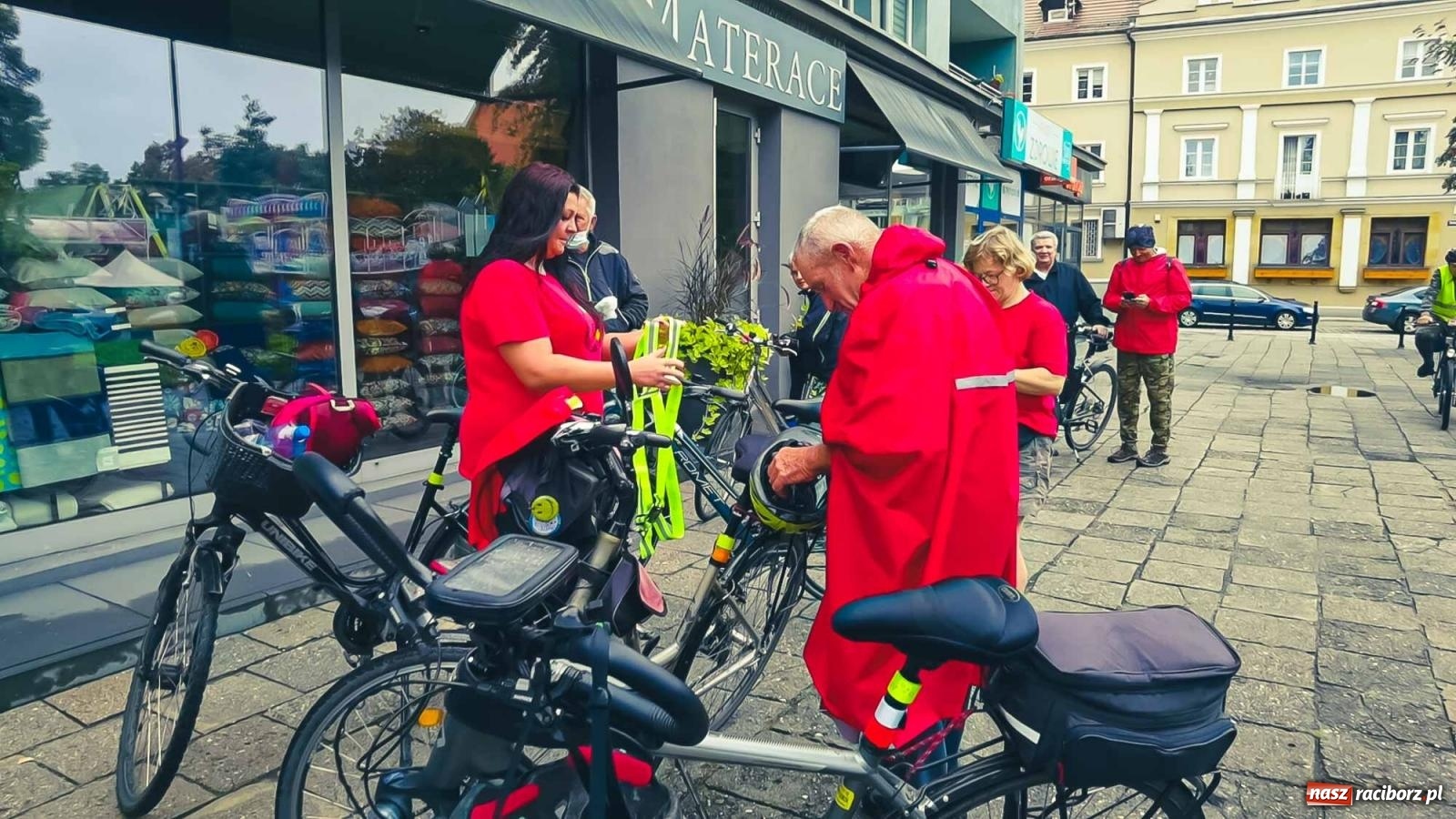 Zdjęcie w galerii na portalu naszraciborz.pl: Pogoda im niestraszna. XXIII Rodzinny Rajd Rowerowy [FOTO i WIDEO] wiadomości z regionu