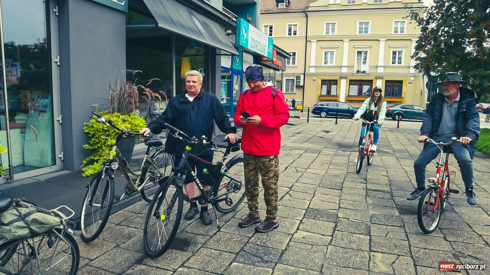 Zdjęcie w galerii na portalu naszraciborz.pl: Pogoda im niestraszna. XXIII Rodzinny Rajd Rowerowy [FOTO i WIDEO] wiadomości z regionu