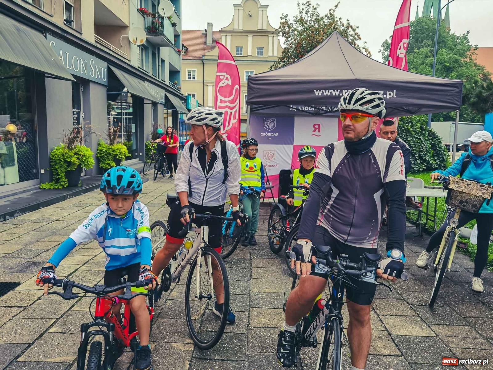 Zdjęcie w galerii na portalu naszraciborz.pl: Pogoda im niestraszna. XXIII Rodzinny Rajd Rowerowy [FOTO i WIDEO] wiadomości z regionu