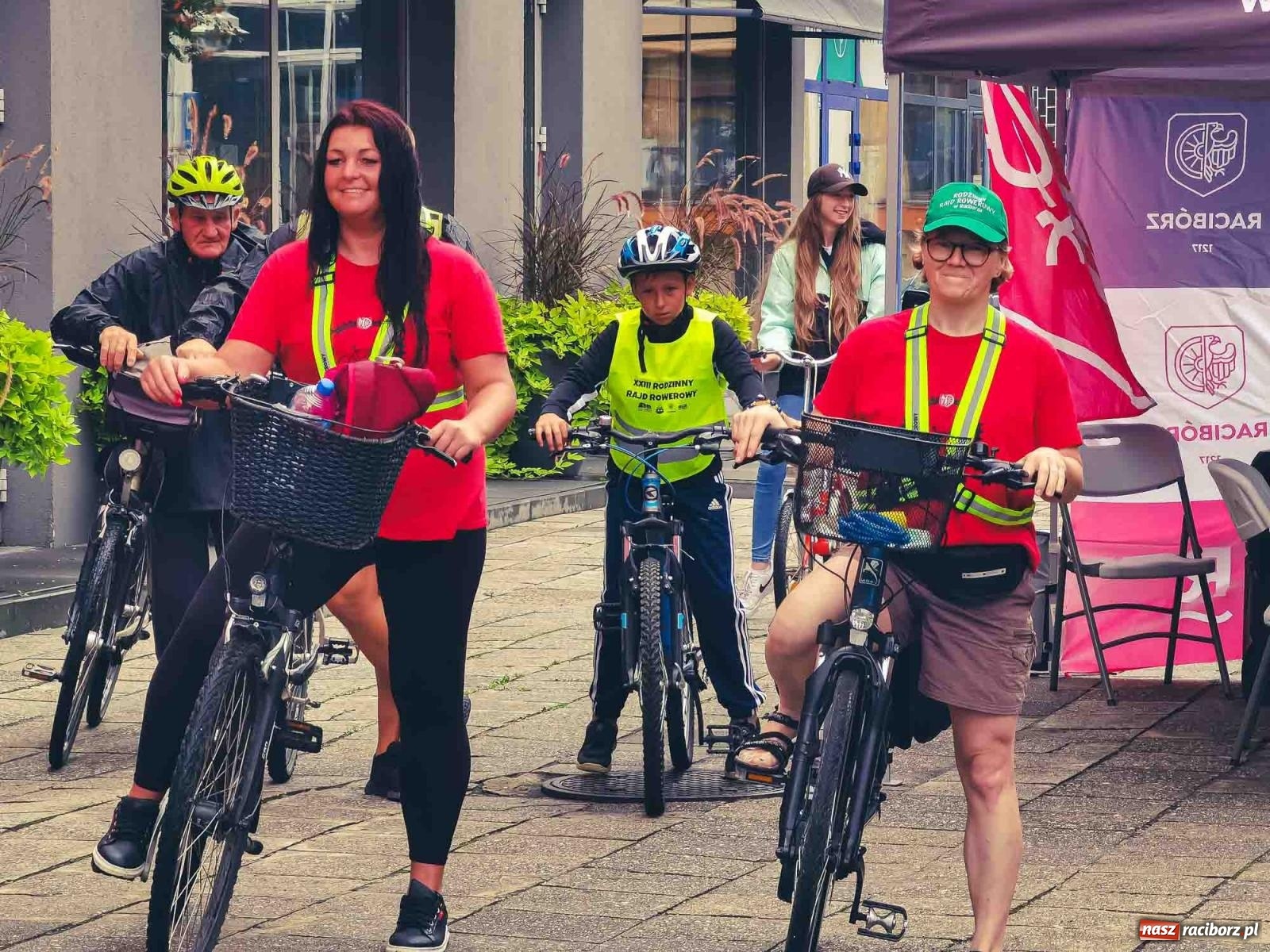 Zdjęcie w galerii na portalu naszraciborz.pl: Pogoda im niestraszna. XXIII Rodzinny Rajd Rowerowy [FOTO i WIDEO] wiadomości z regionu