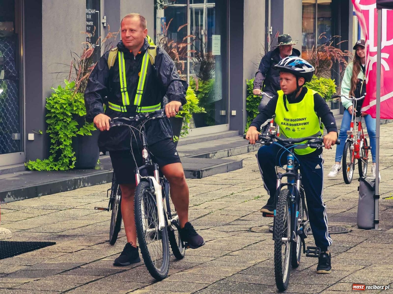 Zdjęcie w galerii na portalu naszraciborz.pl: Pogoda im niestraszna. XXIII Rodzinny Rajd Rowerowy [FOTO i WIDEO] wiadomości z regionu