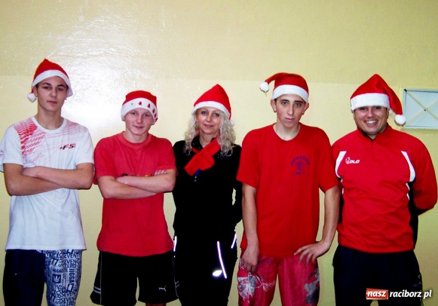 Zdjęcie w galerii na portalu naszraciborz.pl: Mikołajki w Piątce wiadomości z regionu