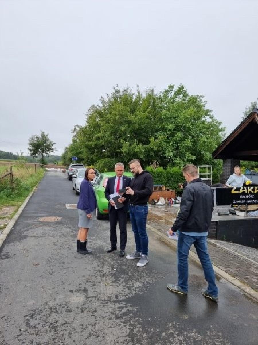 Zdjęcie w galerii na portalu naszraciborz.pl: Prezydent rozmawiał z naczelnikami na temat przeciwdziałania skutkom podtopień wiadomości z regionu