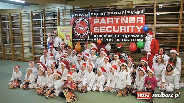 Zdjęcie w galerii na portalu naszraciborz.pl: Mikołajkowe pokazy Aikido w Kietrzu wiadomości z regionu