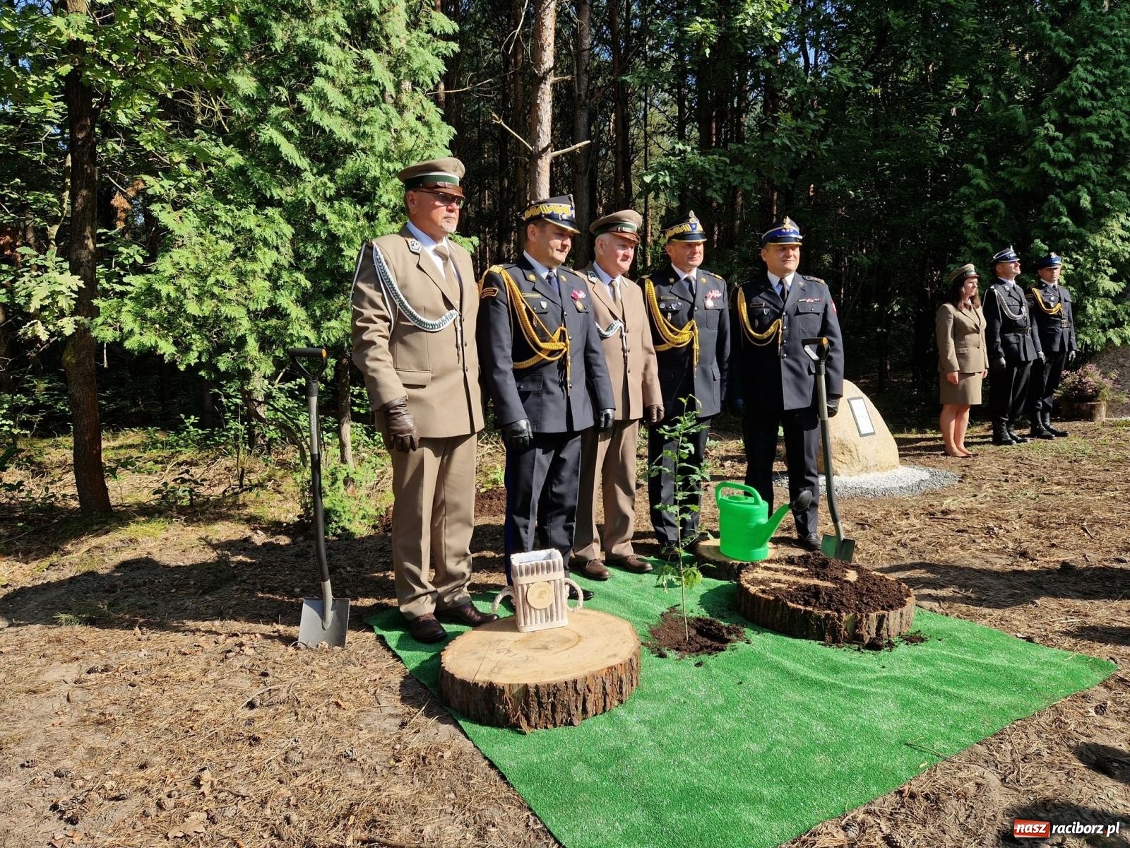 Zdjęcie w galerii na portalu naszraciborz.pl: W jedności siła! Mija 30 lat od wybuchu wielkiego pożaru lasów wokół Kuźni Raciborskiej [FOTO i WIDEO] wiadomości z regionu