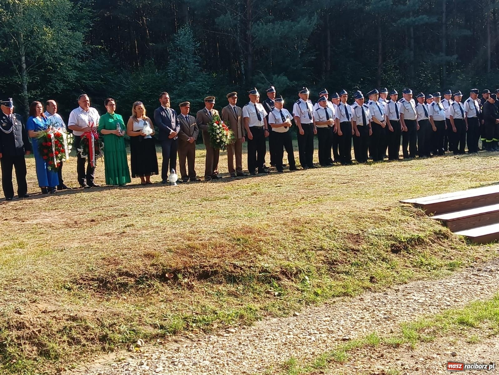 Zdjęcie w galerii na portalu naszraciborz.pl: W jedności siła! Mija 30 lat od wybuchu wielkiego pożaru lasów wokół Kuźni Raciborskiej [FOTO i WIDEO] wiadomości z regionu