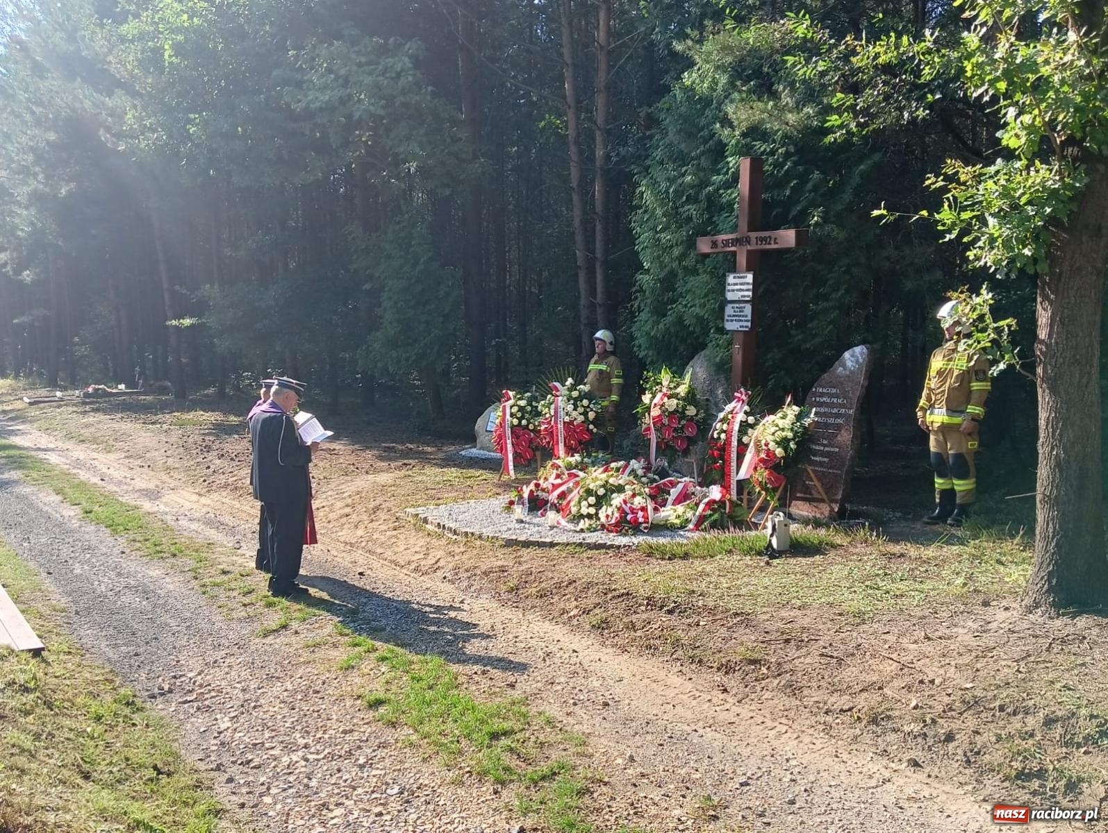Zdjęcie w galerii na portalu naszraciborz.pl: W jedności siła! Mija 30 lat od wybuchu wielkiego pożaru lasów wokół Kuźni Raciborskiej [FOTO i WIDEO] wiadomości z regionu