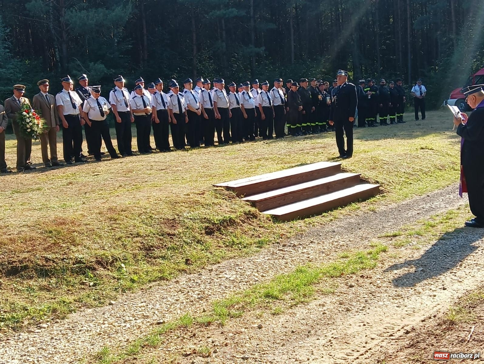 Zdjęcie w galerii na portalu naszraciborz.pl: W jedności siła! Mija 30 lat od wybuchu wielkiego pożaru lasów wokół Kuźni Raciborskiej [FOTO i WIDEO] wiadomości z regionu