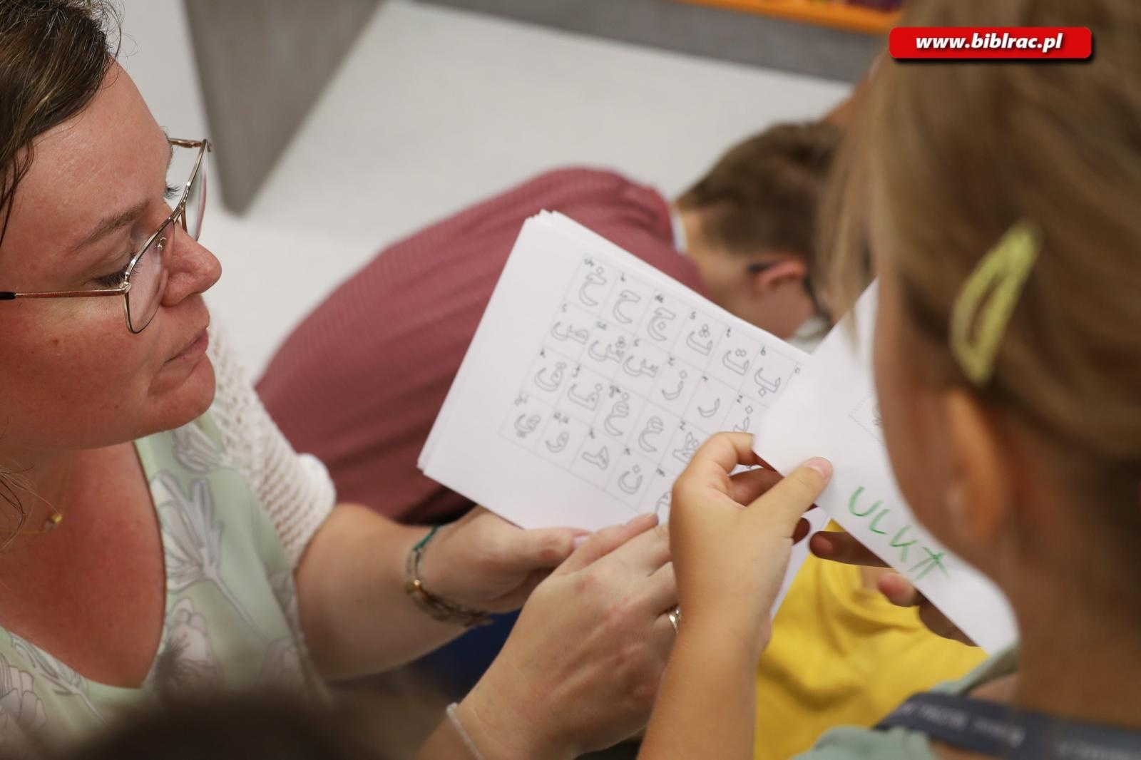 Zdjęcie w galerii na portalu naszraciborz.pl: Dwa ostatnie przystanki Baśniowego Lata z Biblioteką wiadomości z regionu