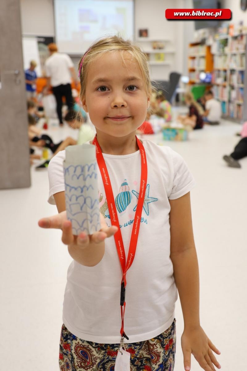 Zdjęcie w galerii na portalu naszraciborz.pl: Dwa ostatnie przystanki Baśniowego Lata z Biblioteką wiadomości z regionu