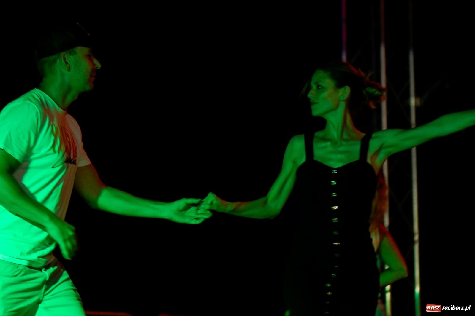 Zdjęcie w galerii na portalu naszraciborz.pl: Latino Party ON AIR na zamku [FOTO i WIDEO] wiadomości z regionu