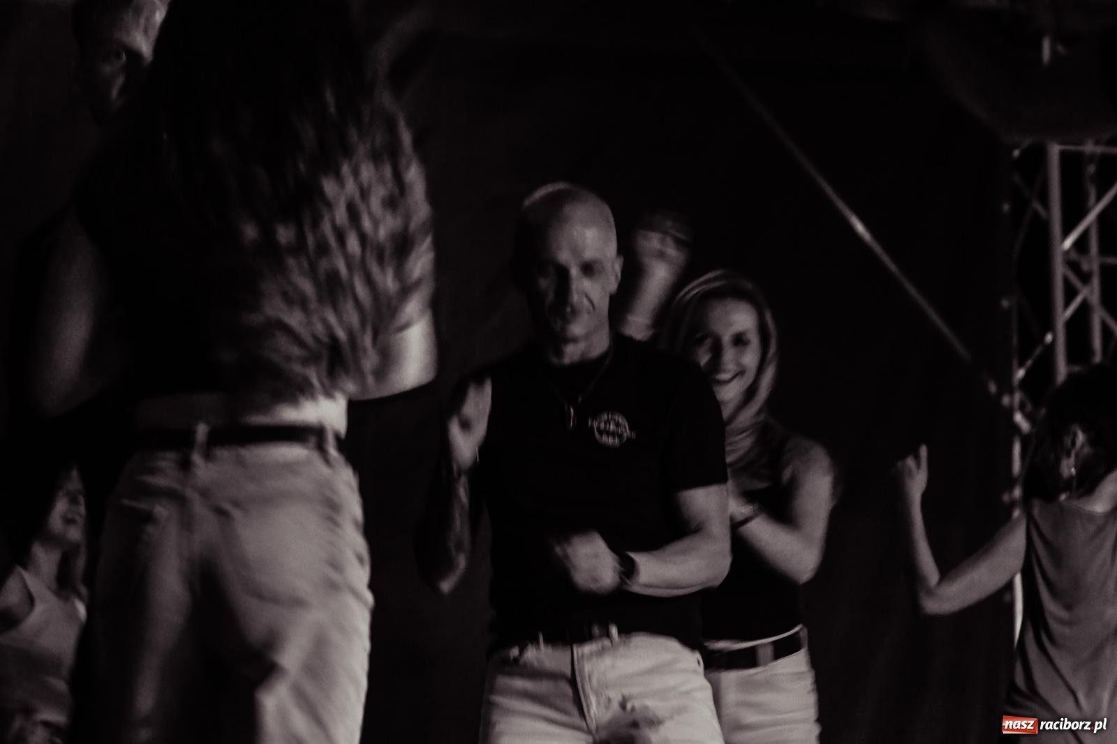 Zdjęcie w galerii na portalu naszraciborz.pl: Latino Party ON AIR na zamku [FOTO i WIDEO] wiadomości z regionu