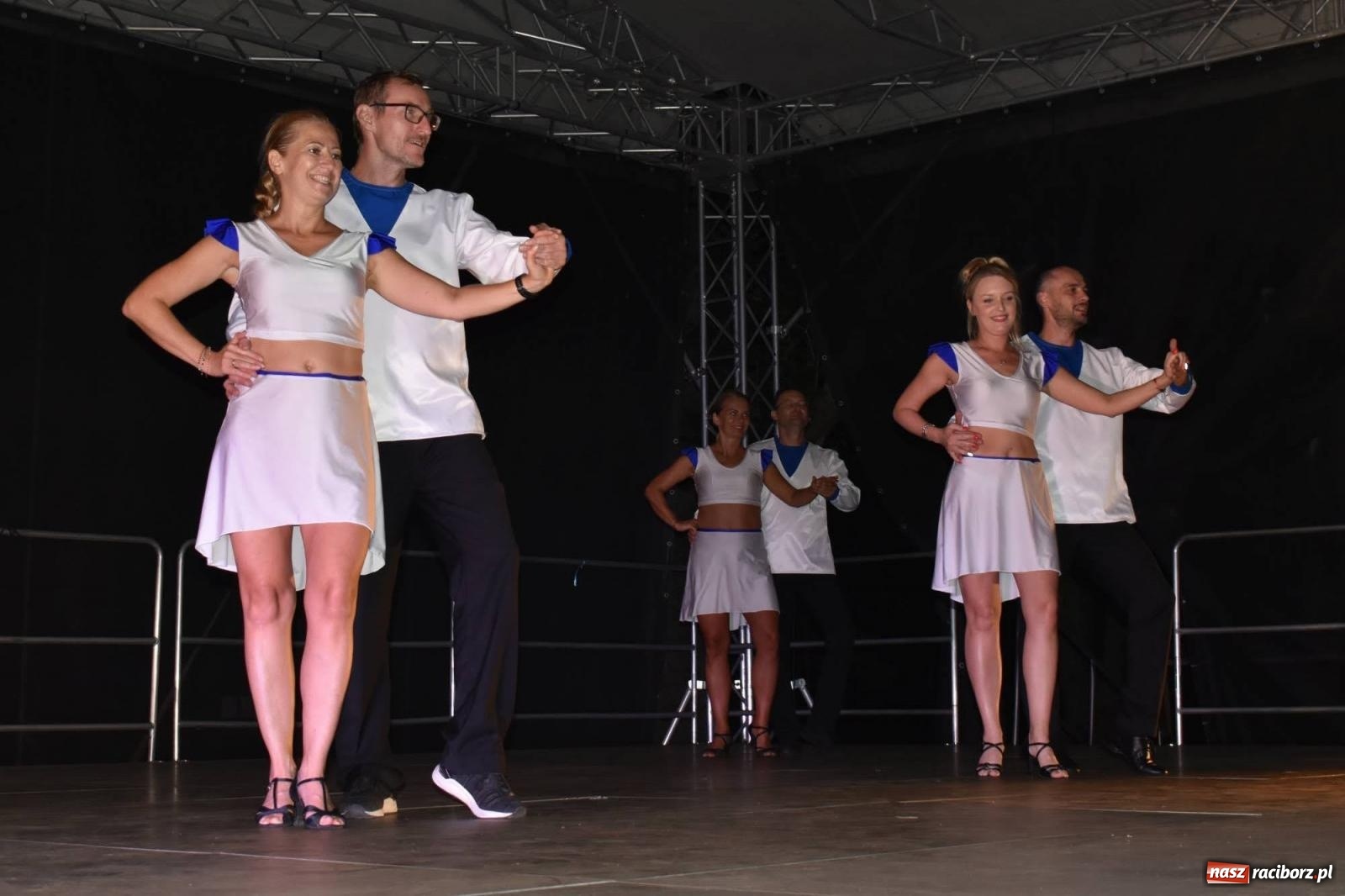 Zdjęcie w galerii na portalu naszraciborz.pl: Latino Party ON AIR na zamku [FOTO i WIDEO] wiadomości z regionu