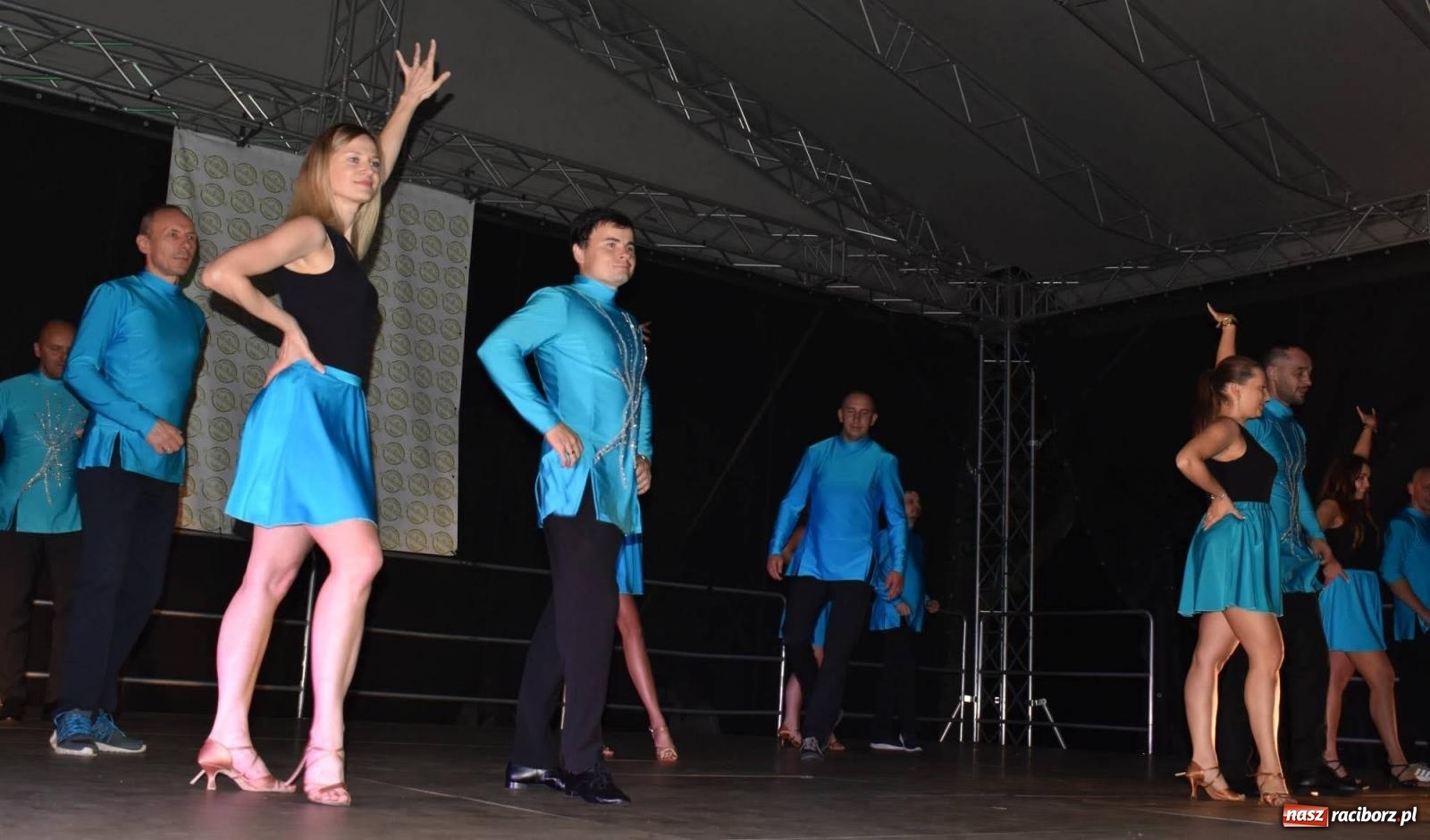 Zdjęcie w galerii na portalu naszraciborz.pl: Latino Party ON AIR na zamku [FOTO i WIDEO] wiadomości z regionu