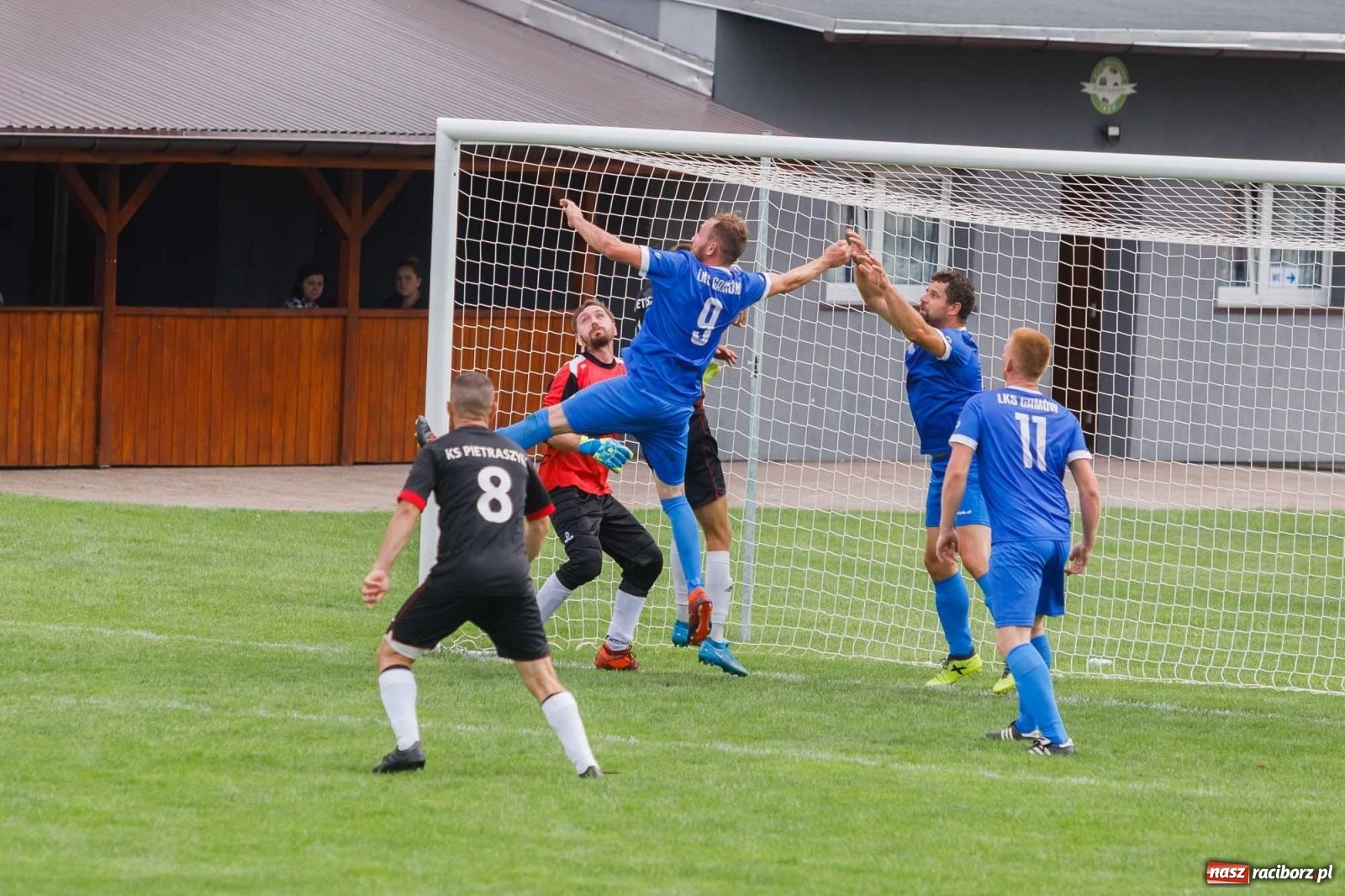 Zdjęcie w galerii na portalu naszraciborz.pl: Hakuna matata i do przodu. Gamów bez punktów w Pietraszynie [FOTO] wiadomości z regionu
