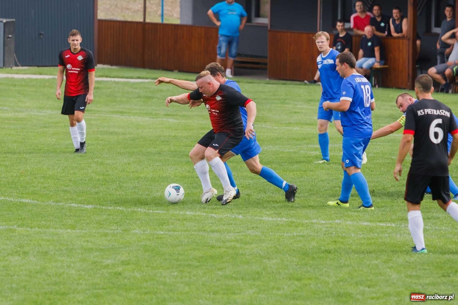 Zdjęcie w galerii na portalu naszraciborz.pl: Hakuna matata i do przodu. Gamów bez punktów w Pietraszynie [FOTO] wiadomości z regionu