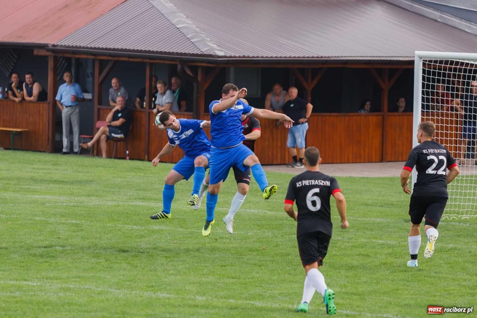 Zdjęcie w galerii na portalu naszraciborz.pl: Hakuna matata i do przodu. Gamów bez punktów w Pietraszynie [FOTO] wiadomości z regionu