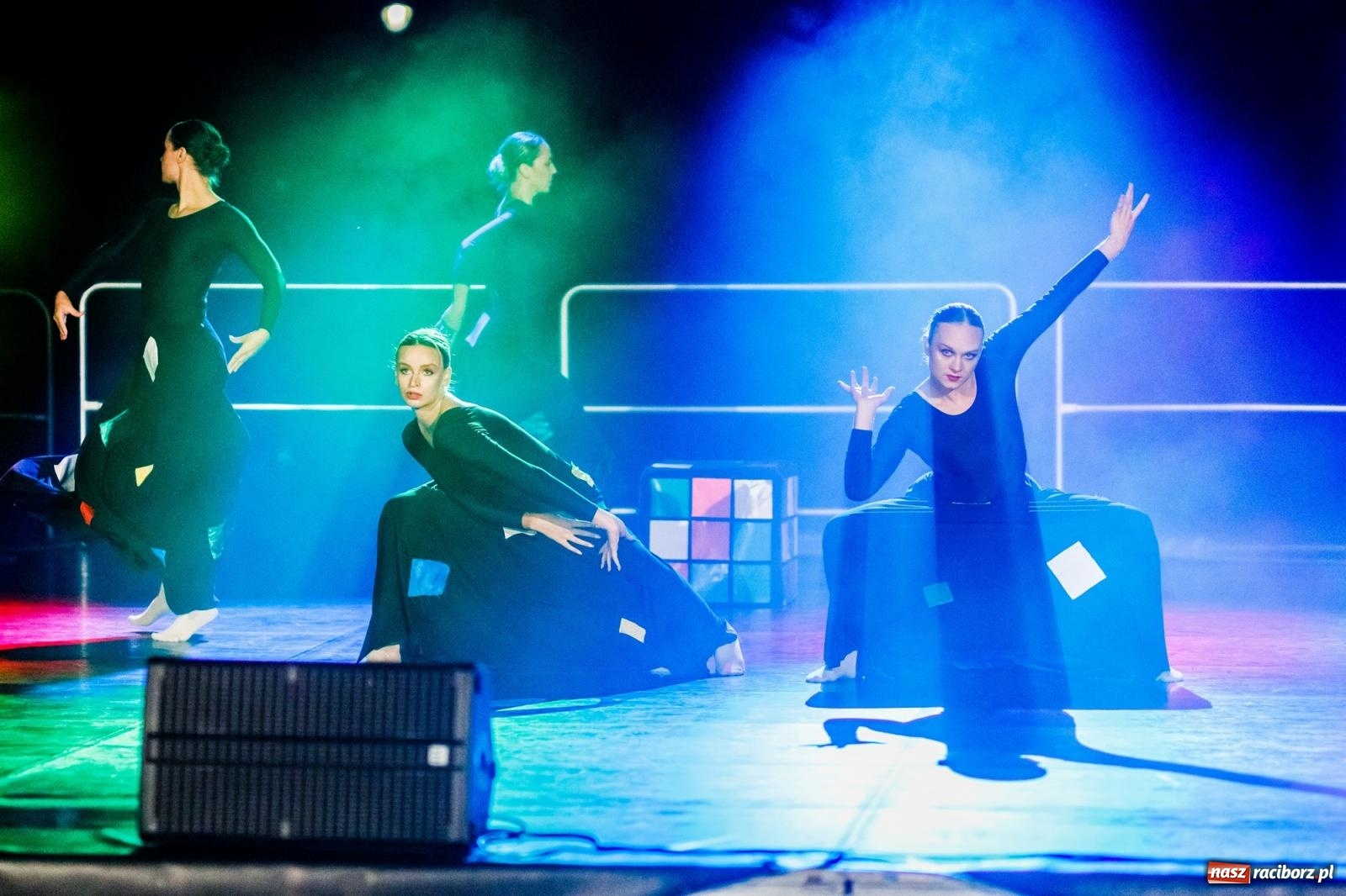 Zdjęcie w galerii na portalu naszraciborz.pl: KOLORY ŻYCIA - widowisko na wodzie w parku m. Roth [FOTO i WIDEO] wiadomości z regionu