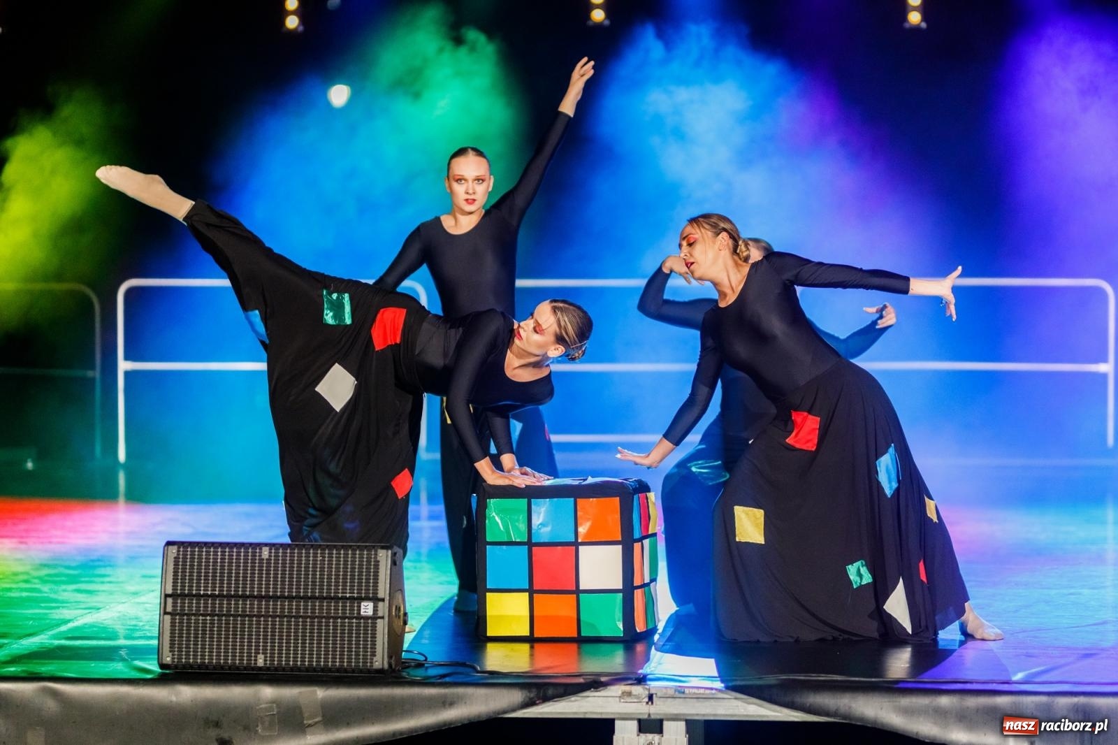 Zdjęcie w galerii na portalu naszraciborz.pl: KOLORY ŻYCIA - widowisko na wodzie w parku m. Roth [FOTO i WIDEO] wiadomości z regionu