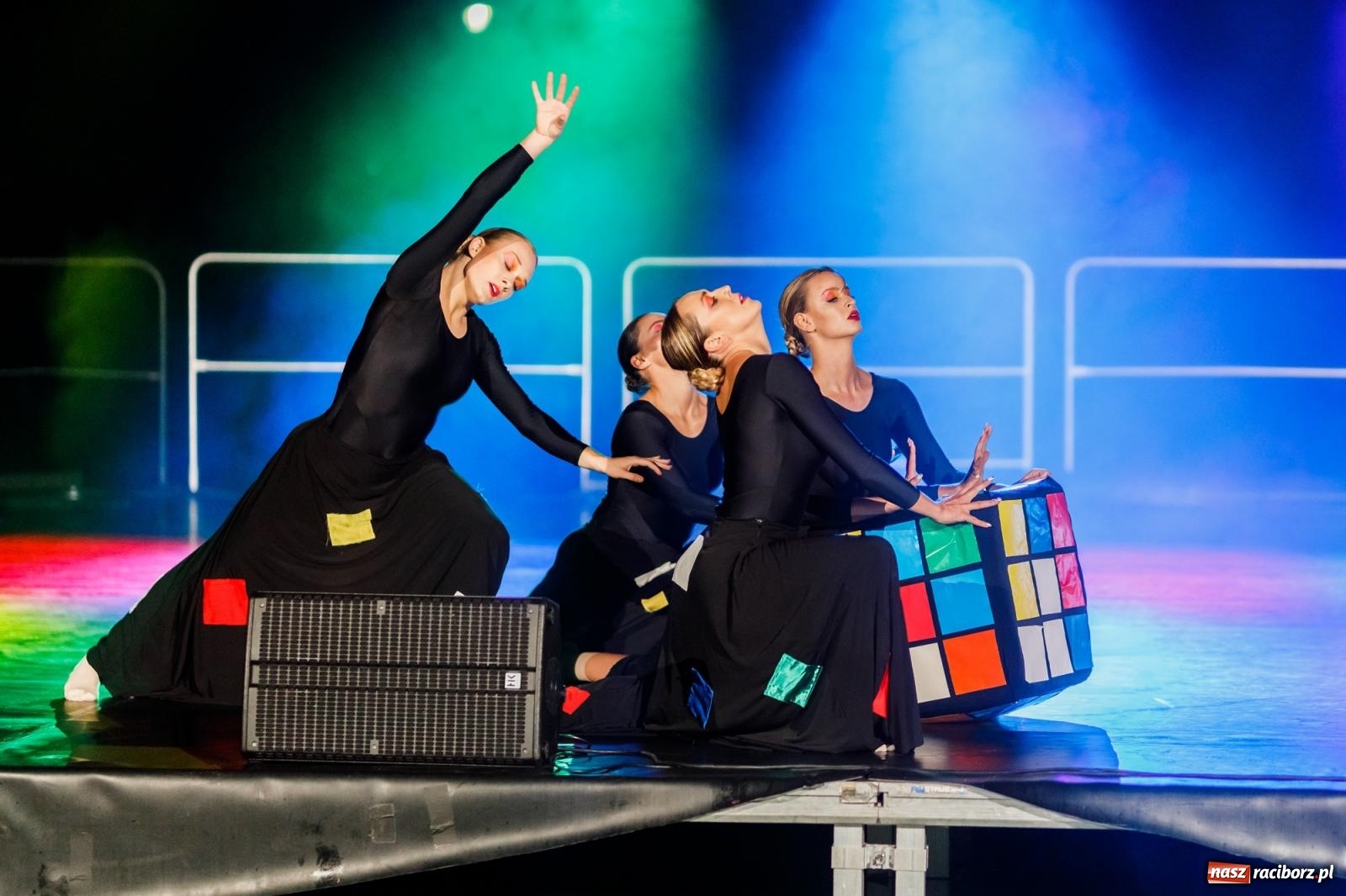 Zdjęcie w galerii na portalu naszraciborz.pl: KOLORY ŻYCIA - widowisko na wodzie w parku m. Roth [FOTO i WIDEO] wiadomości z regionu