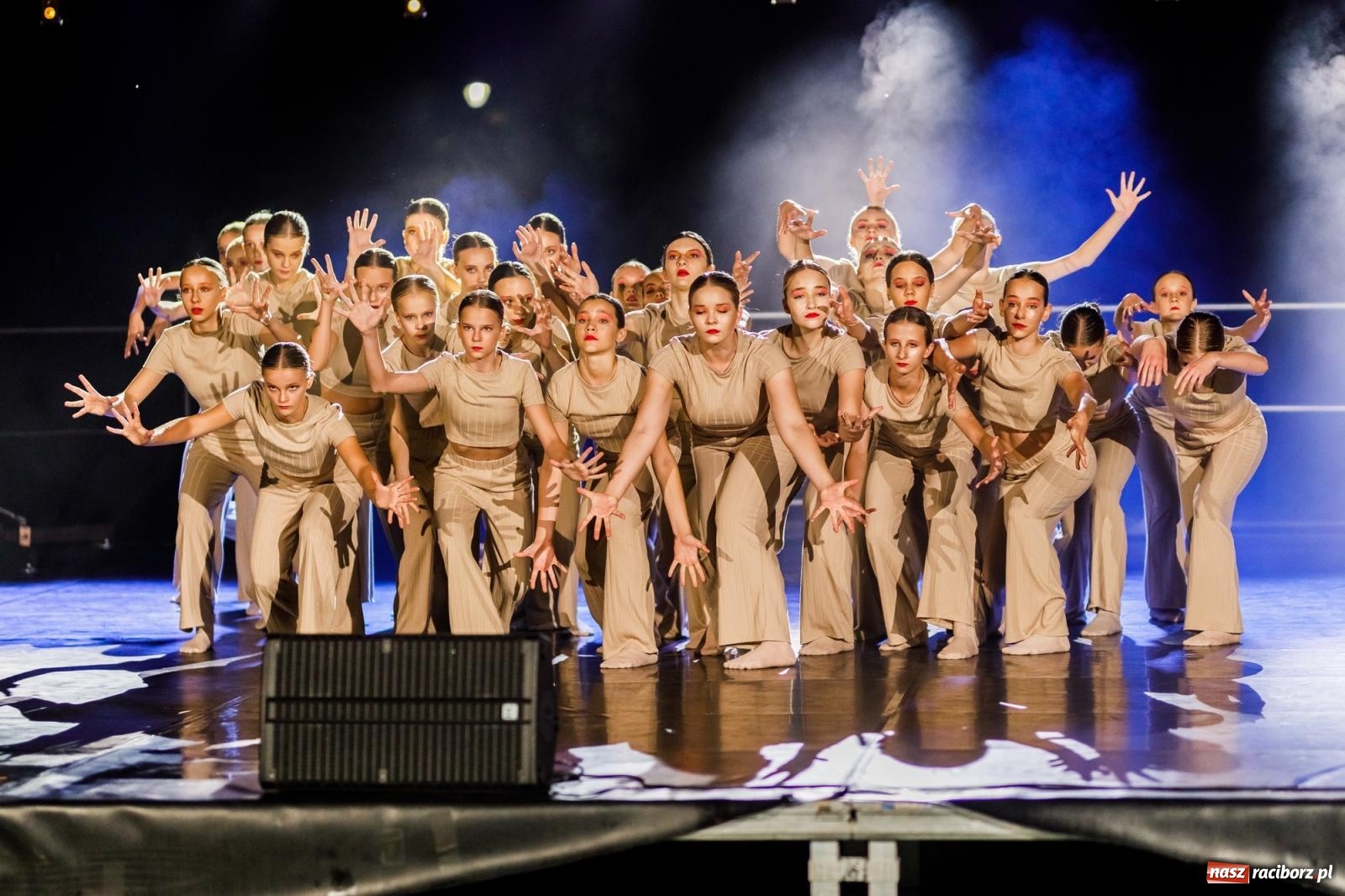 Zdjęcie w galerii na portalu naszraciborz.pl: KOLORY ŻYCIA - widowisko na wodzie w parku m. Roth [FOTO i WIDEO] wiadomości z regionu